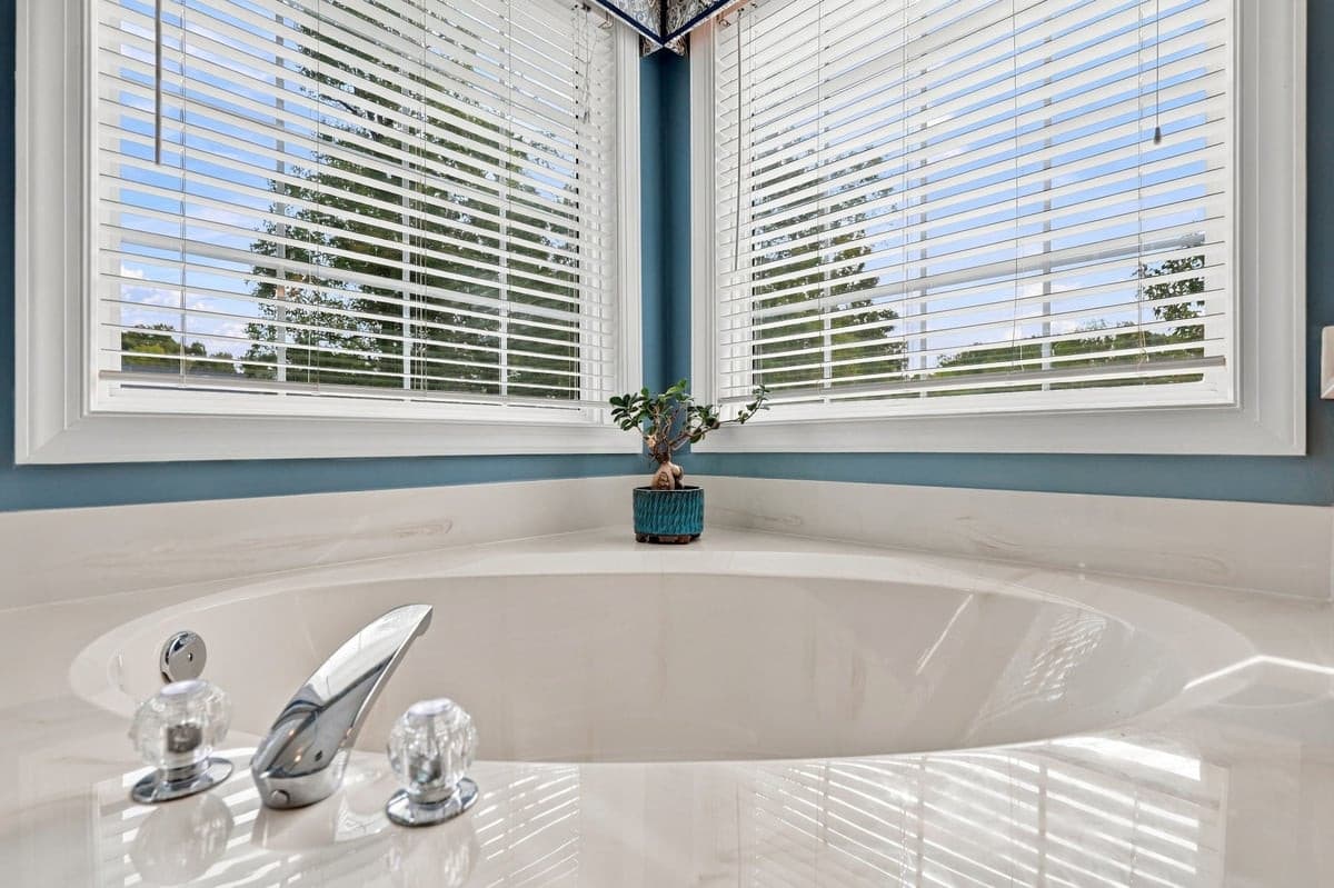 38-web-or-mls-IMG_2532.jpg - 10620 River Forest Drive, Raleigh, NC 27614, Raleigh