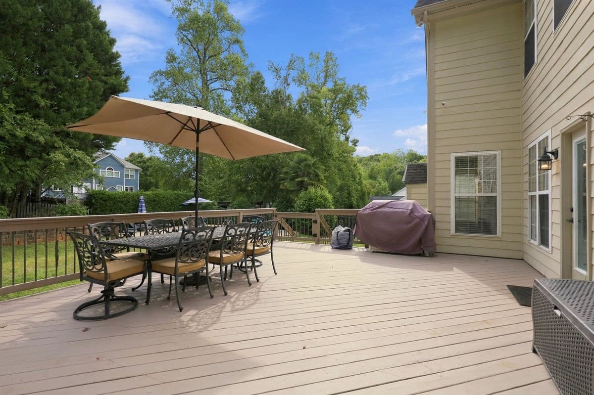 50-web-or-mls-IMG_2570.jpg - 10620 River Forest Drive, Raleigh, NC 27614, Raleigh