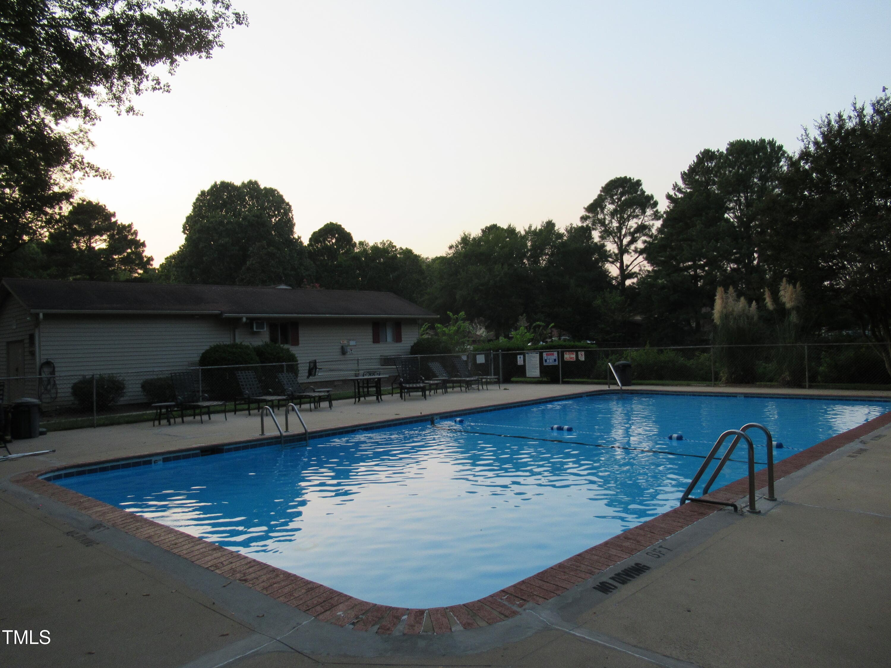 11pool0good - 130 S Estes Drive B-11, Chapel Hill, NC 27514, Chapel Hill