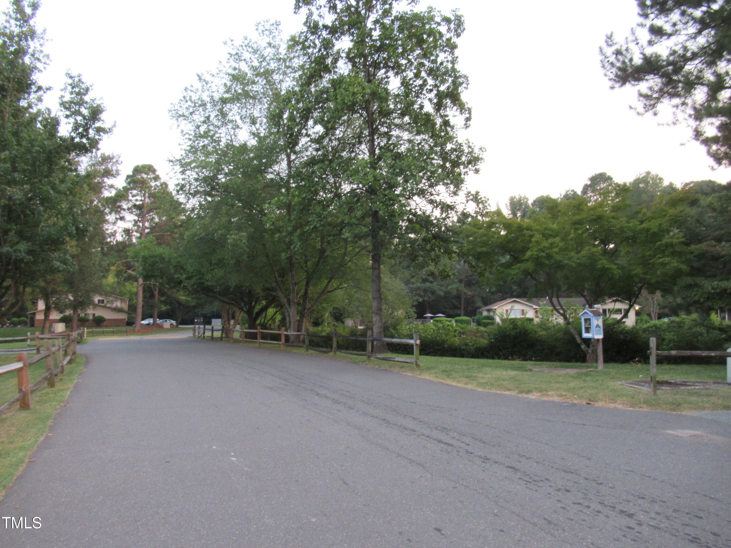 11Road2B11 - 130 S Estes Drive B-11, Chapel Hill, NC 27514, Chapel Hill