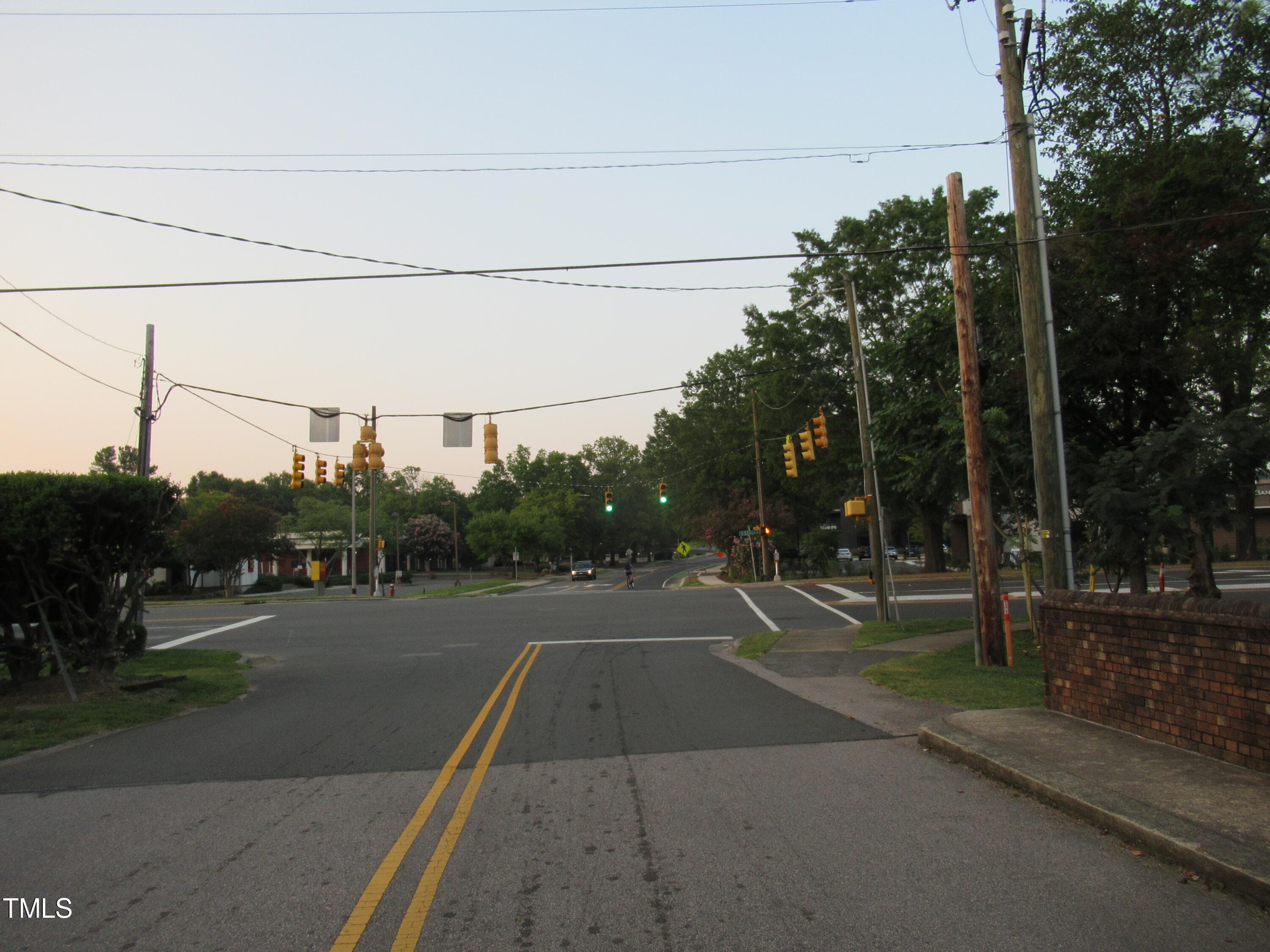 11CamelotVillageEntrance - 130 S Estes Drive B-11, Chapel Hill, NC 27514, Chapel Hill
