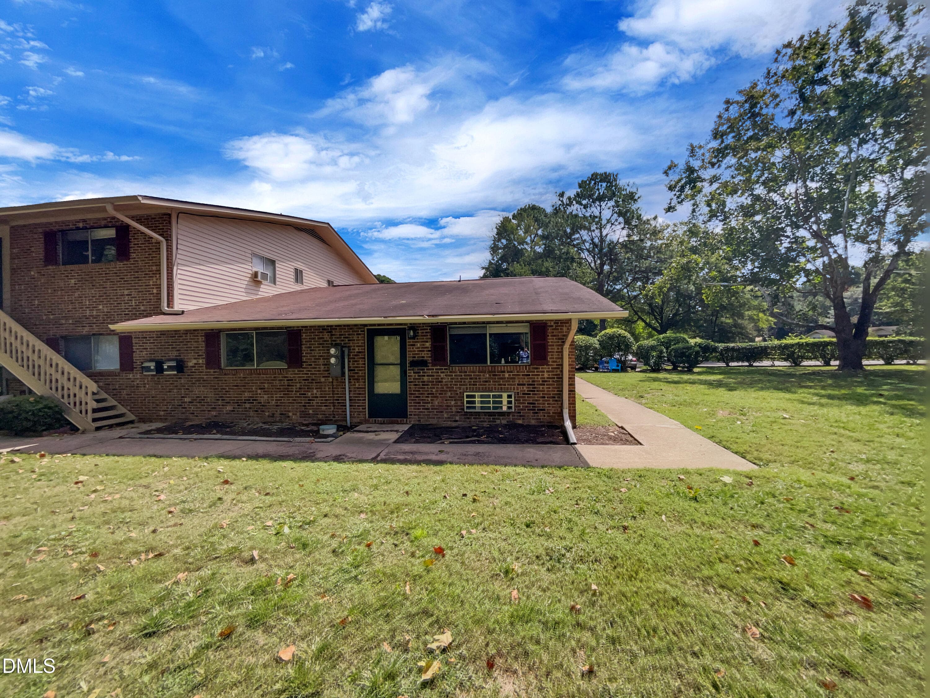 130 S Estes Drive B7, Chapel Hill, NC 27514