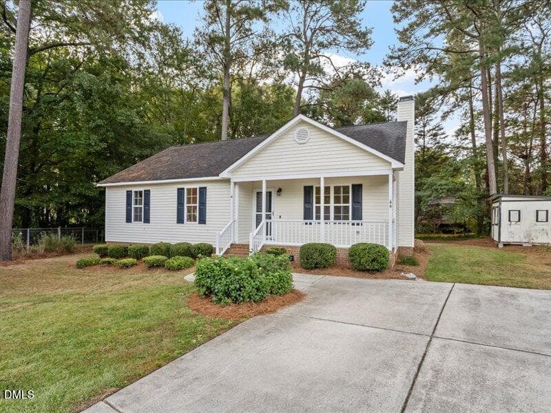 4 Lindsay Court, Clayton, NC 27520