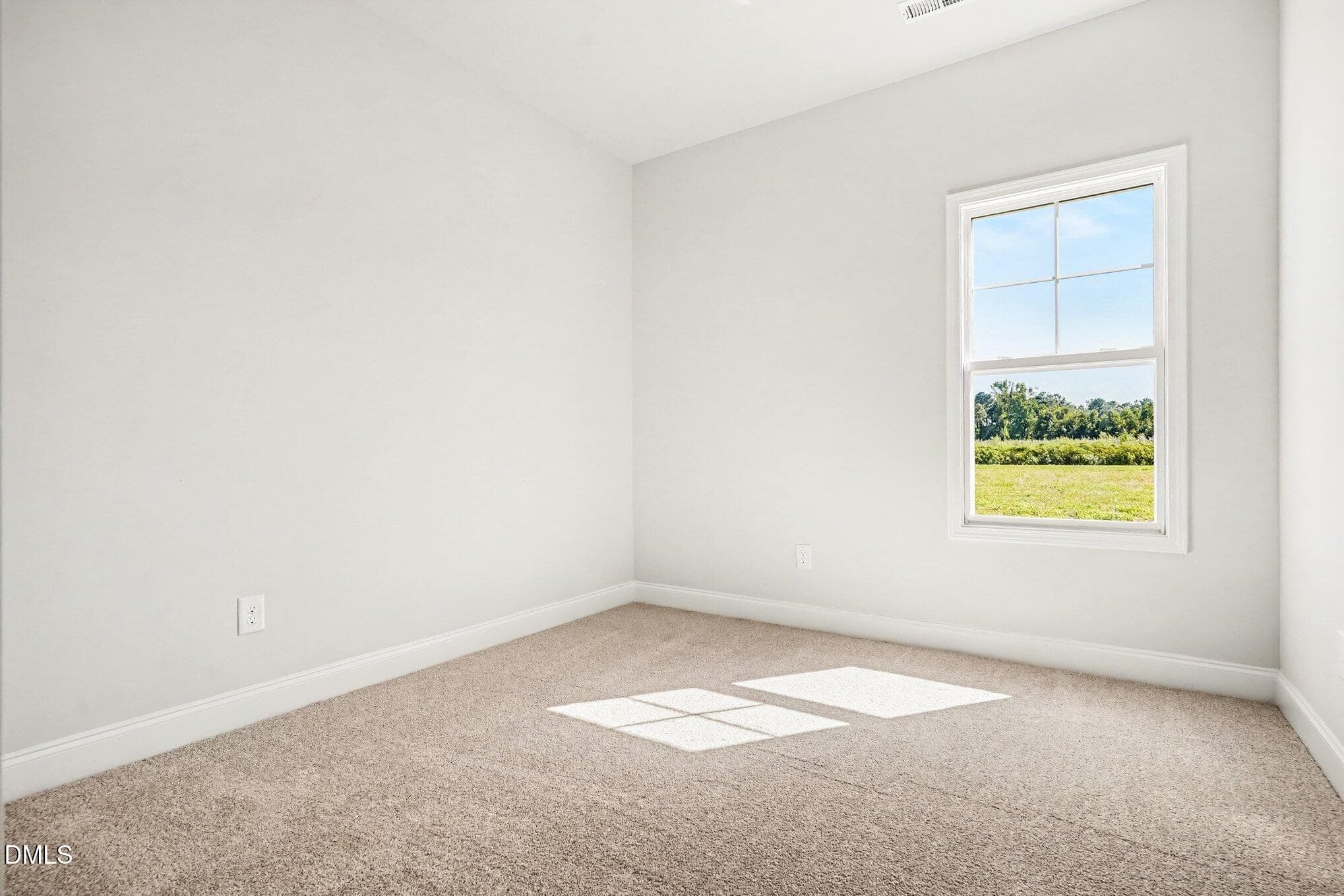 014_file_2161 - 33 Evelene Way, Clinton, NC 28328