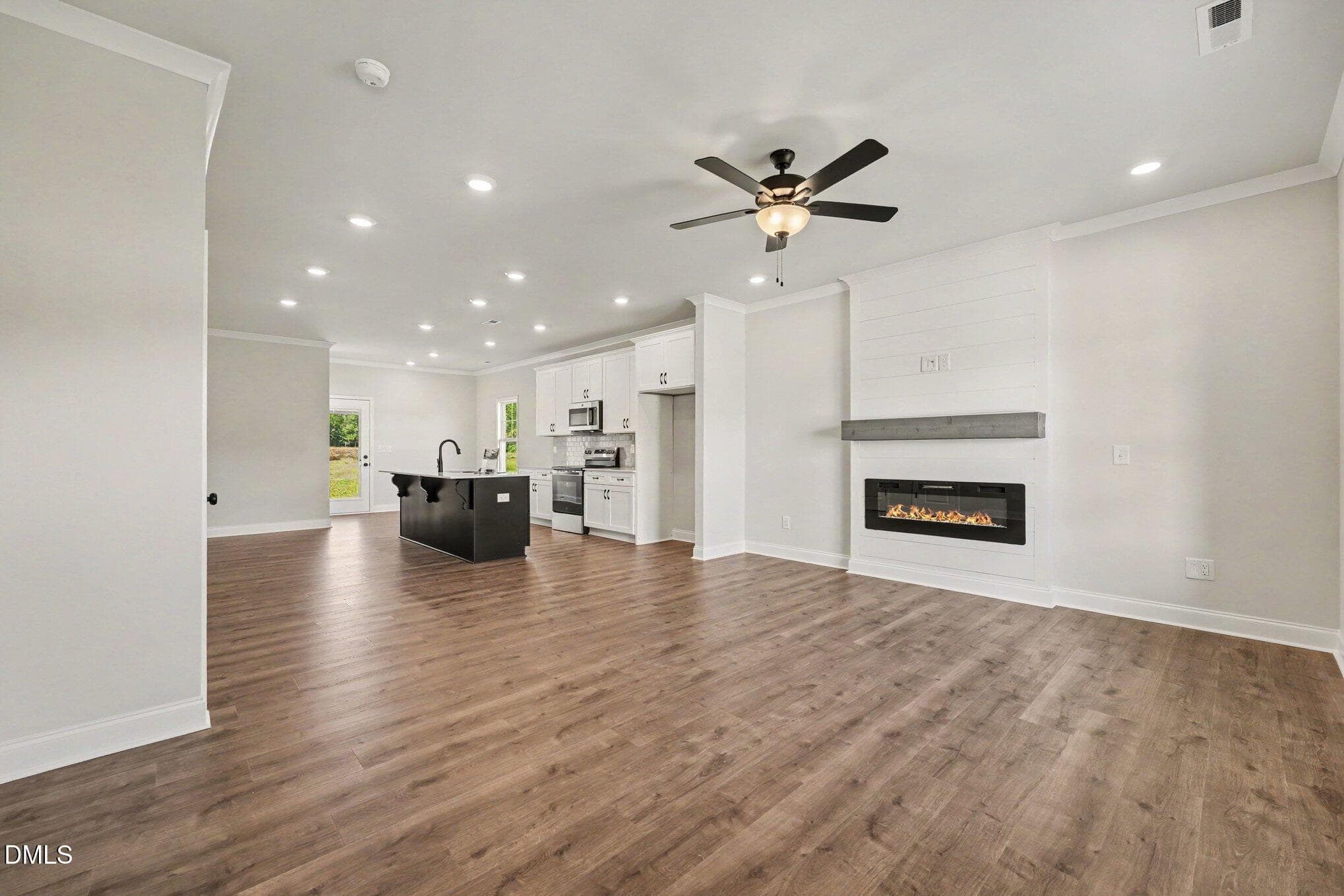 006_file_9994 - 79 Evelene Way, Clinton, NC 28328