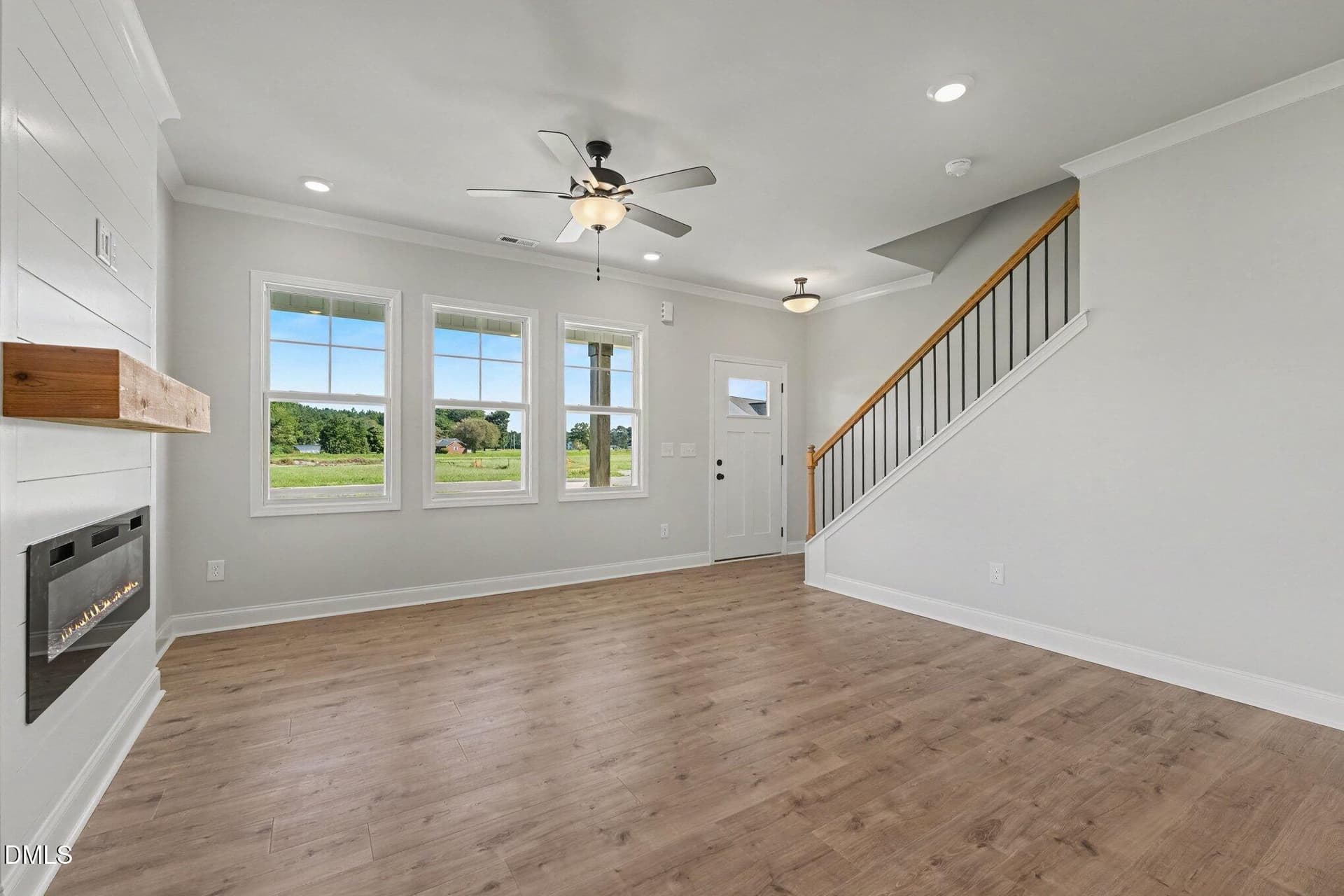 005_file_6939 - 99 Evelene Way, Clinton, NC 28328