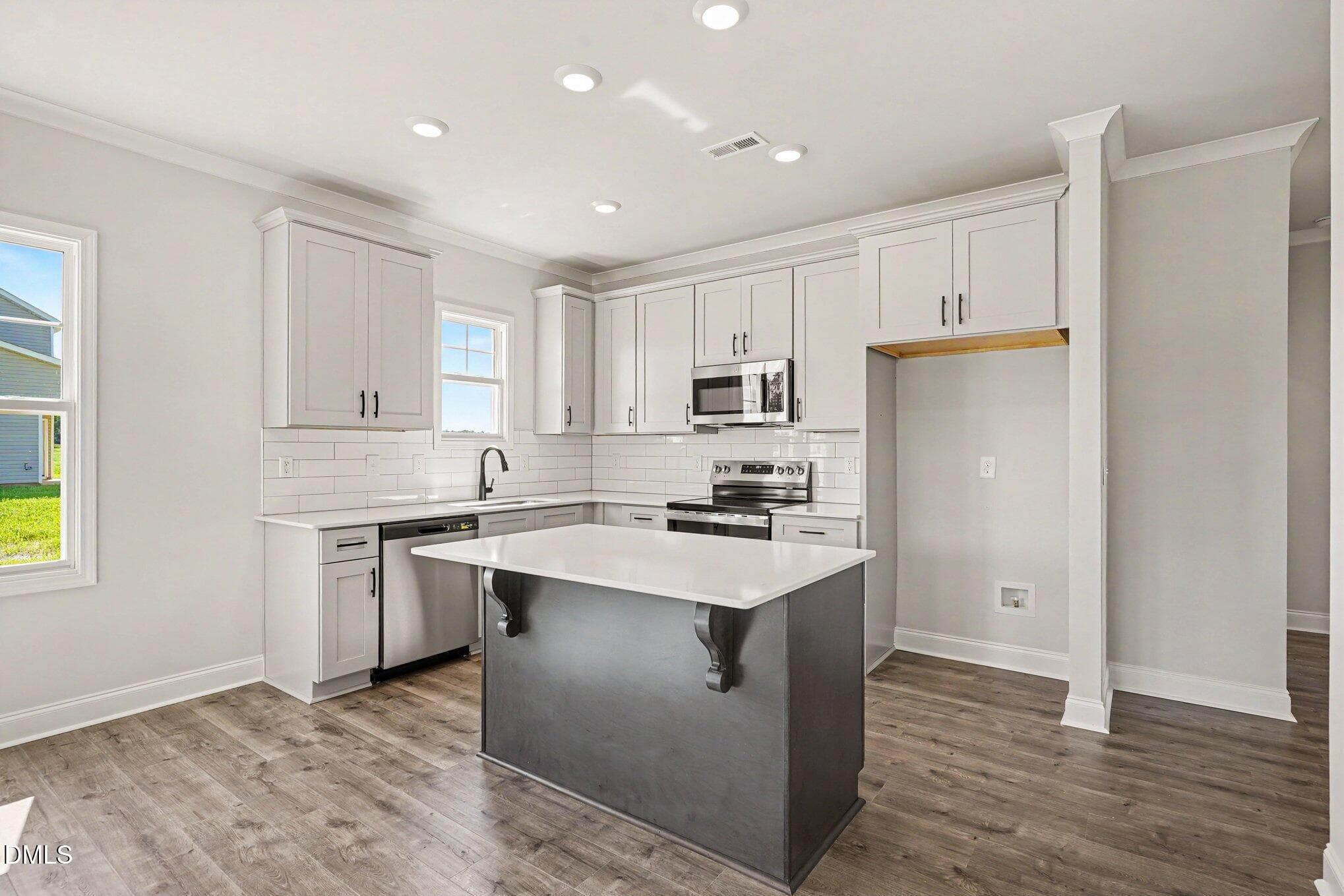 009_file_2607 - 147 Evelene Way, Clinton, NC 28328