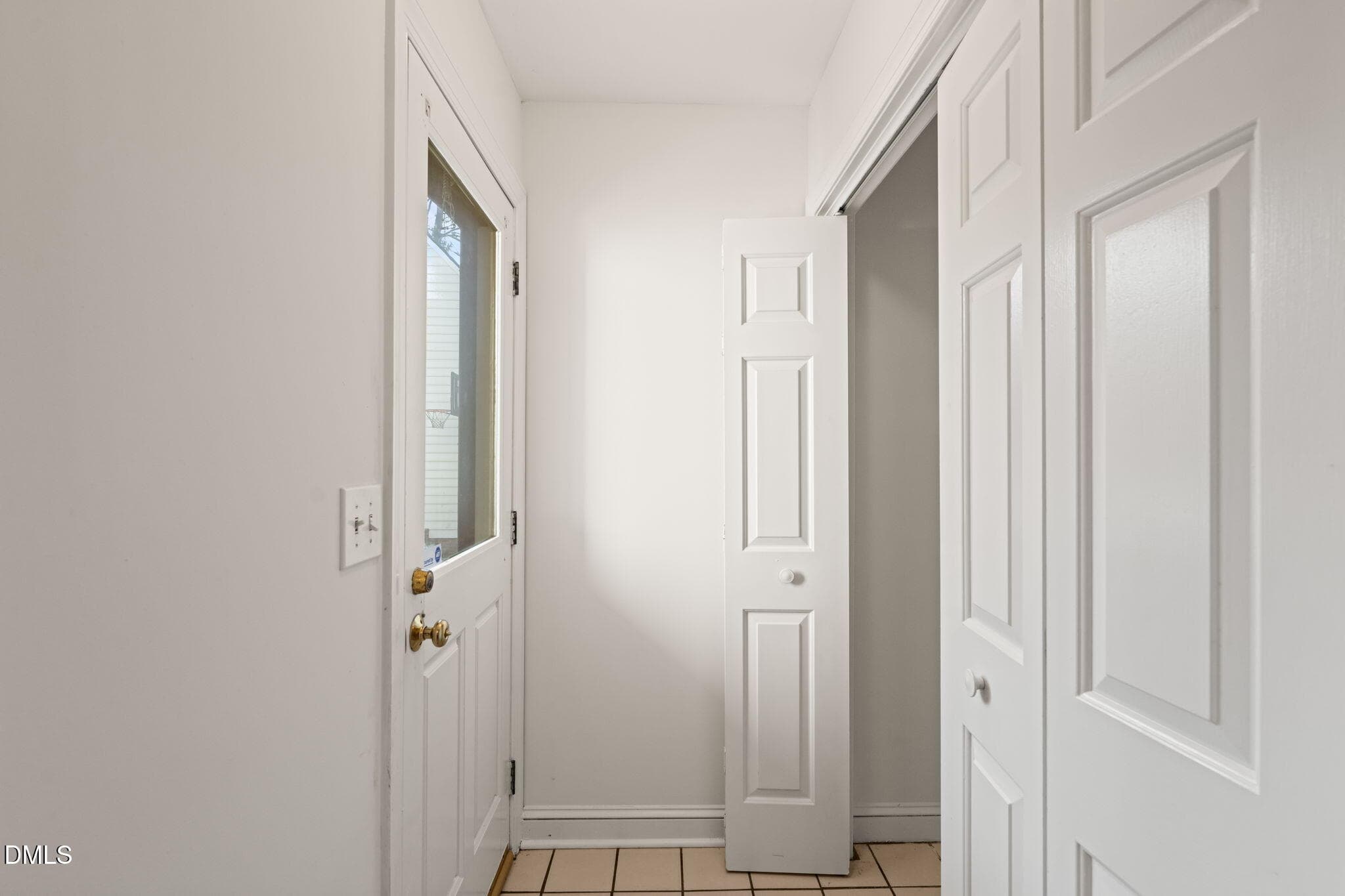 mudroom laundry - 704 E Maple Lane E, Fuquay Varina, NC 27526, Fuquay Varina