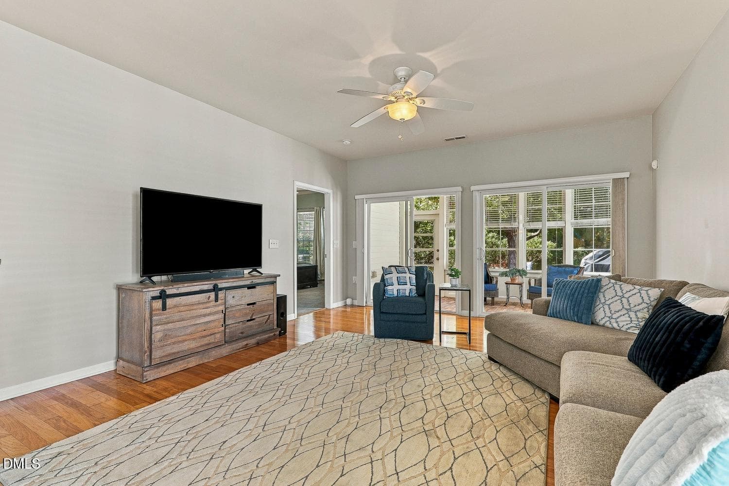 026-017-Family Room-1500x1000 - 814 Endhaven Place, Cary, NC 27519, Cary