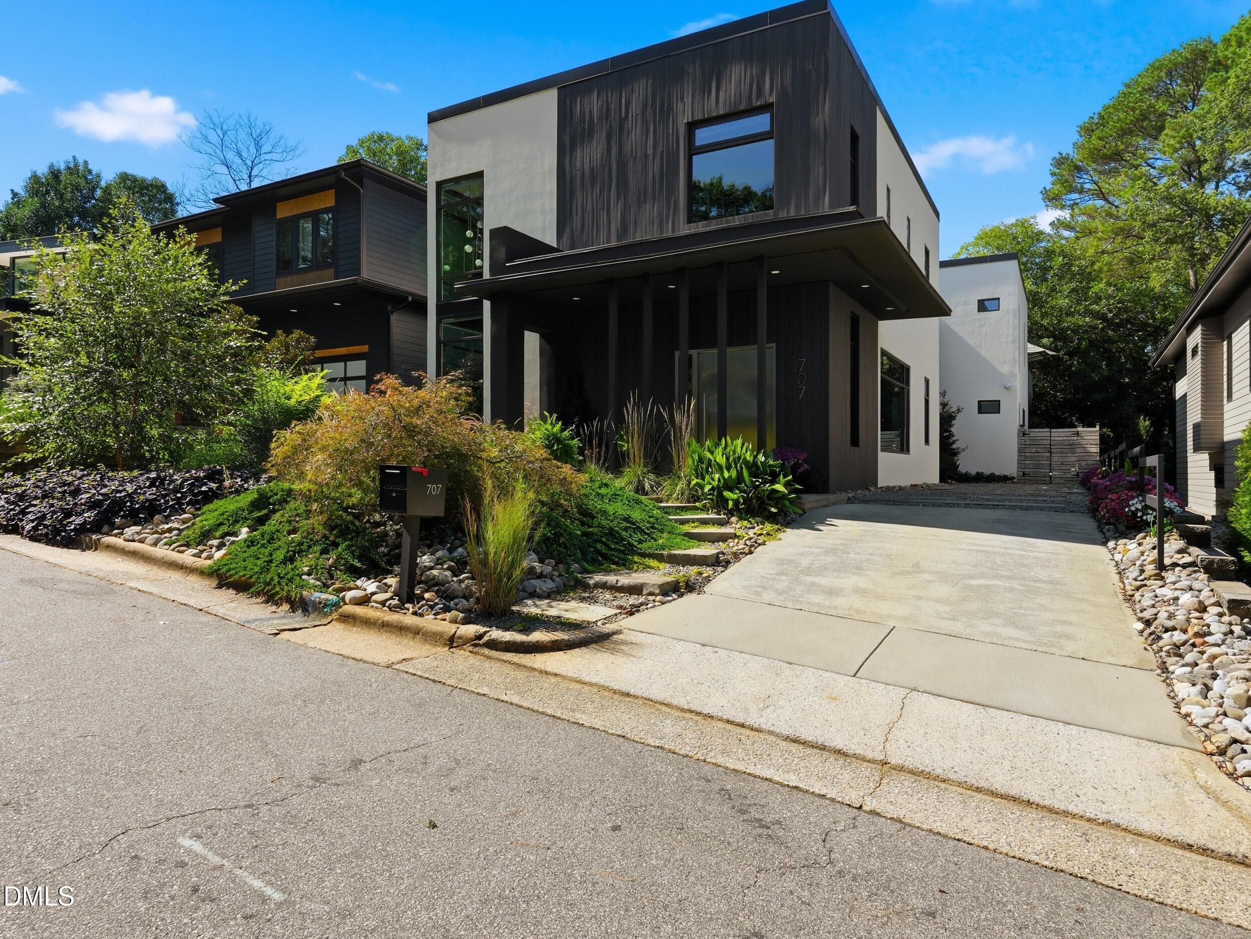 707 Chamberlain Street, Raleigh, NC 27607