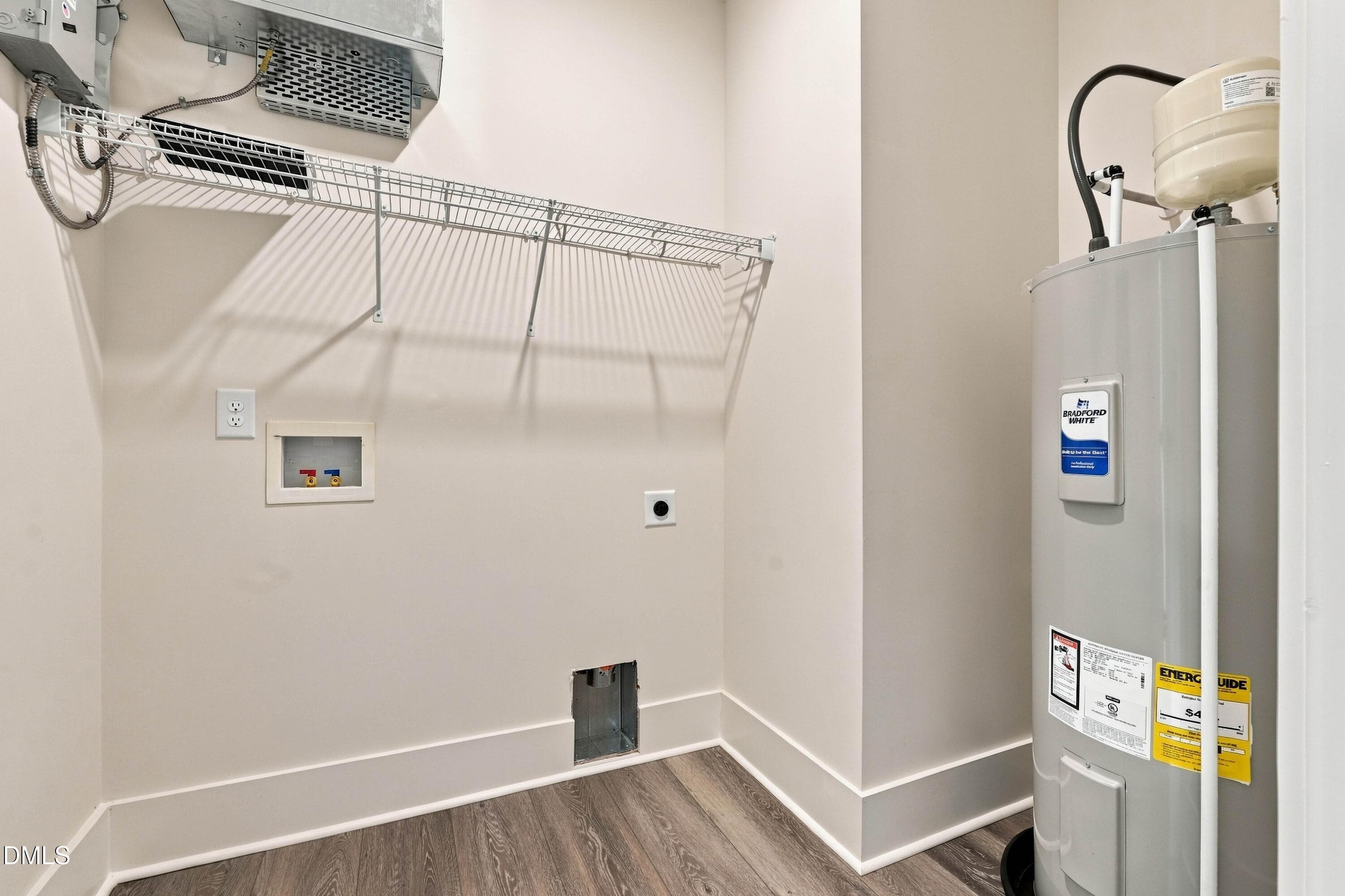 59_utility room - 52 Pier View Court, Hampstead, NC 28443, Hampstead