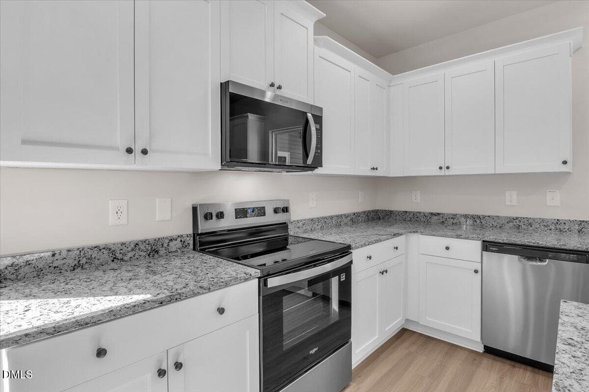 13-Final 49 Neuse Holw Ct -RJREM-6588 - 49 Neuse Hollow Court, Clayton, NC 27527