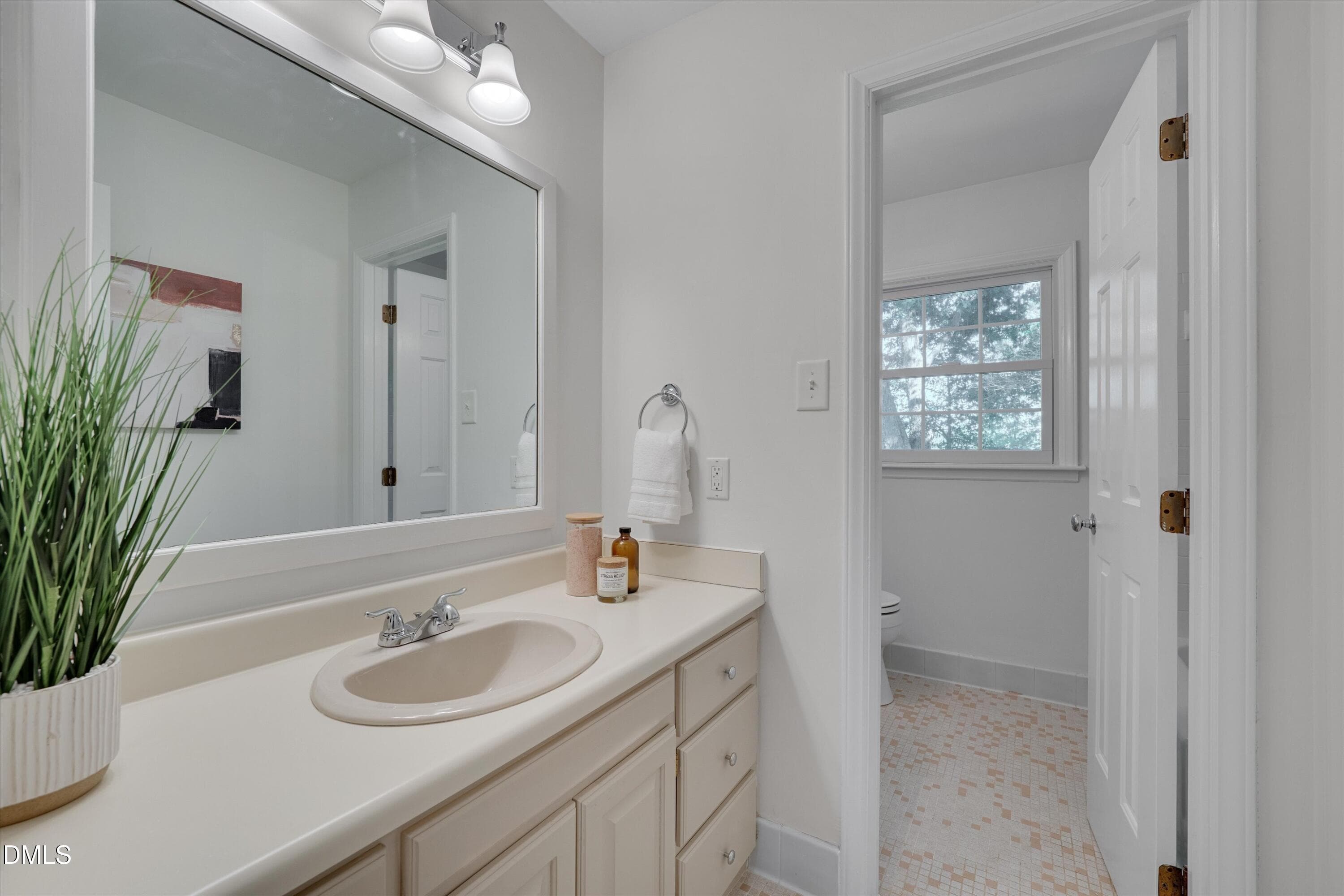 Shared Bathroom - 3600 Carriage Drive, Raleigh, NC 27612