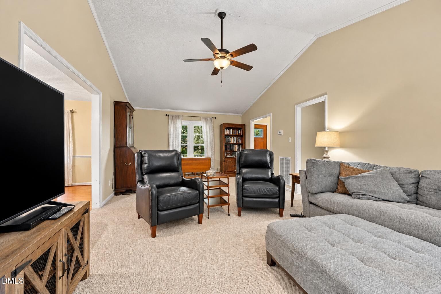 Hillsborough NC Home with Vaulted Ceilin - 2526 Hardwood Lane, Hillsborough, NC 27278, Hillsborough