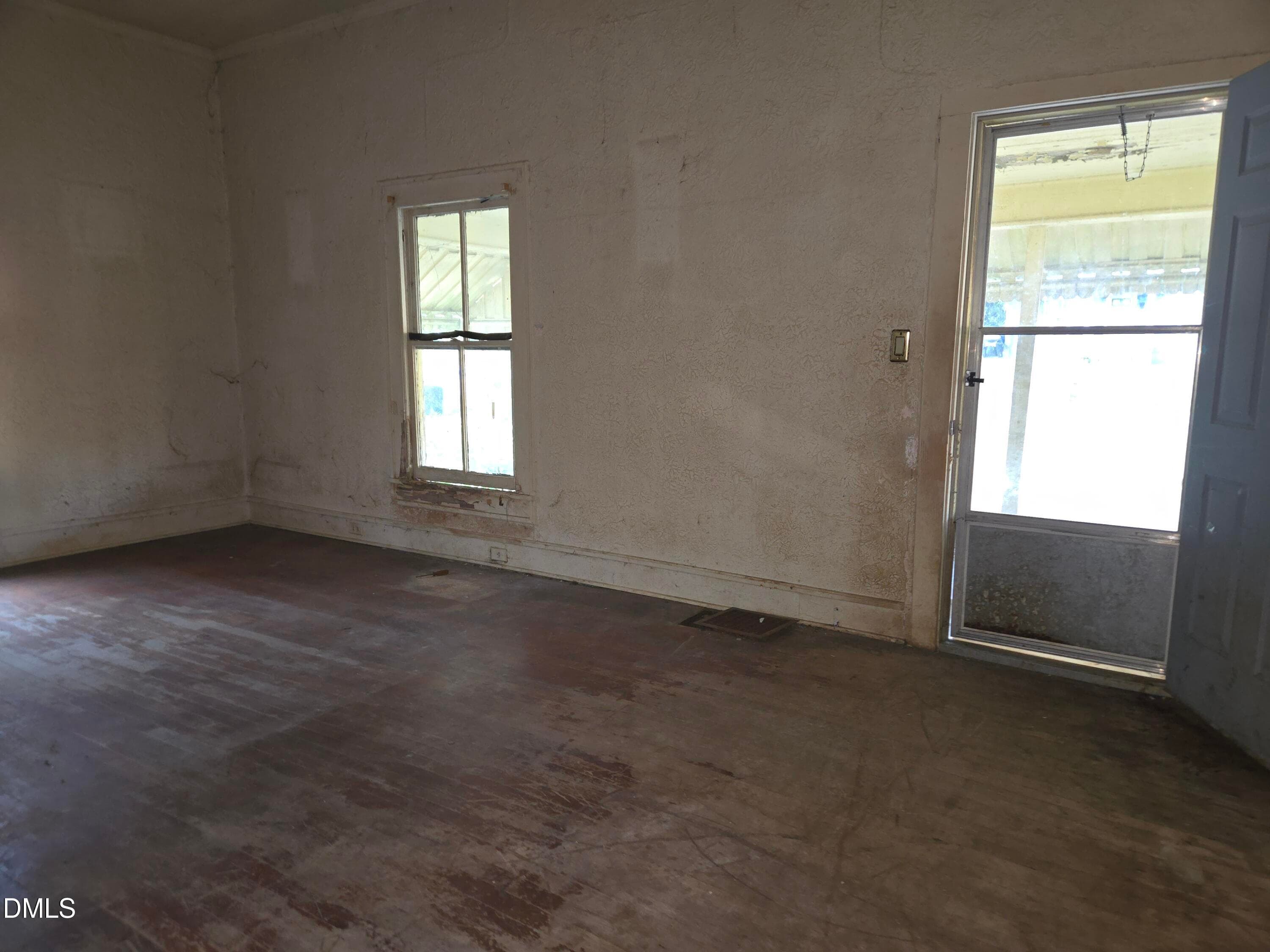 20261014_180410 - 703 Holt Street W, Mebane, NC 27302