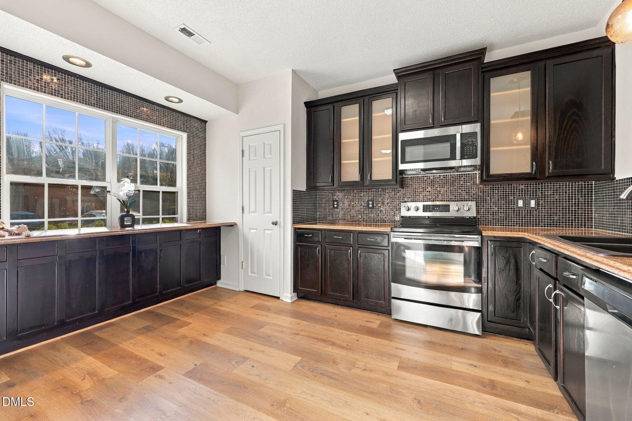 23-web-or-mls-IMG_3370_edit - 116 Anterbury Drive, Apex, NC 27502, Apex