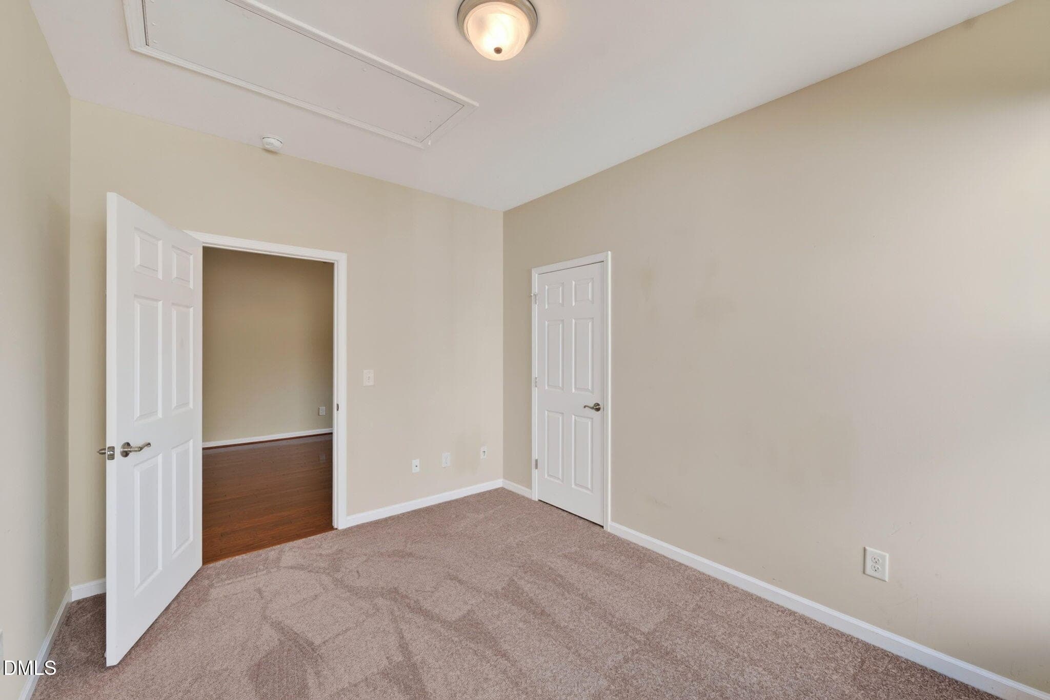 18-web-or-mls-P1091712 - 1164 Kelso Lane, Burlington, NC 27215, Burlington