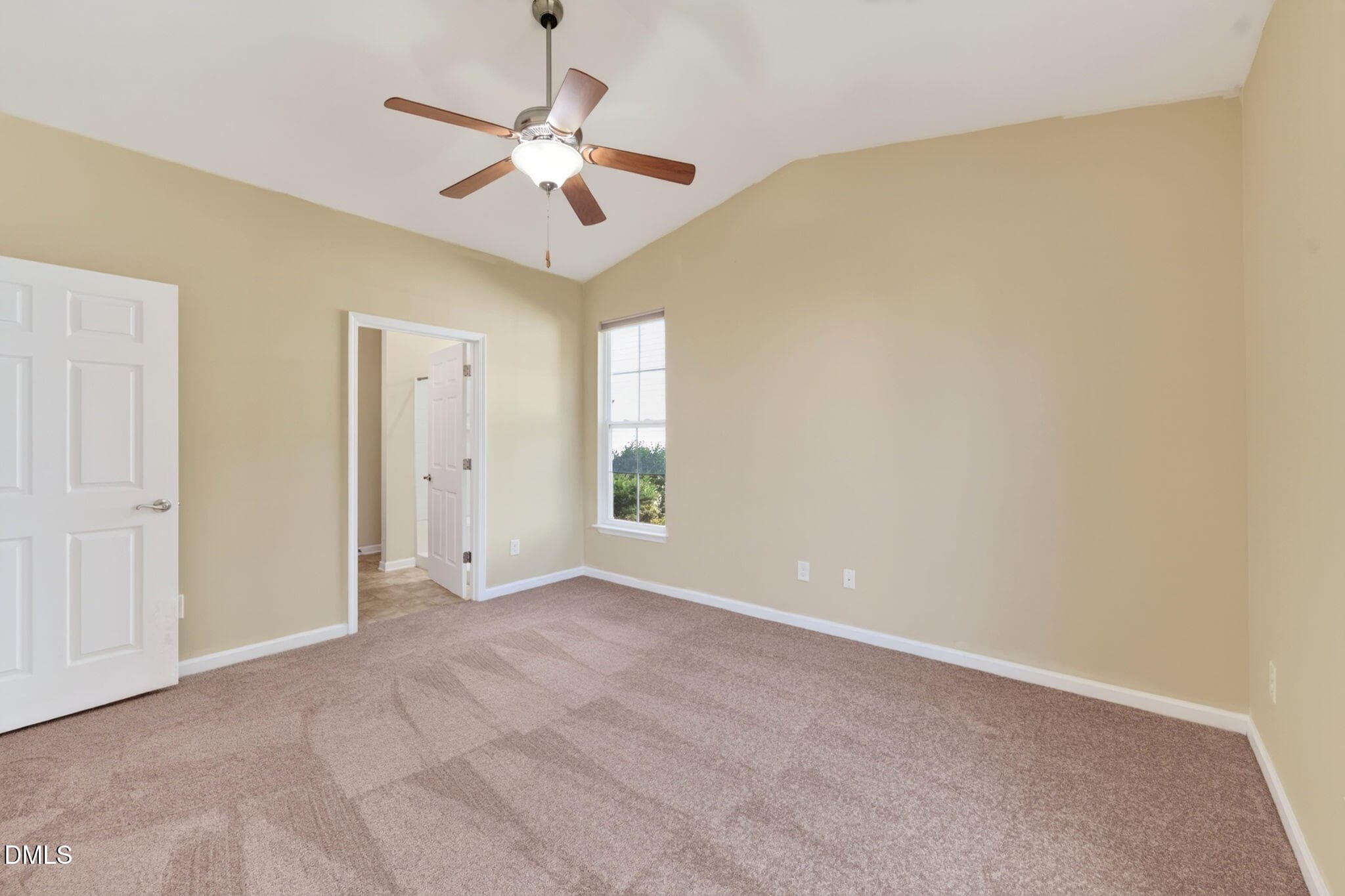 25-web-or-mls-P1091782 - 1164 Kelso Lane, Burlington, NC 27215, Burlington