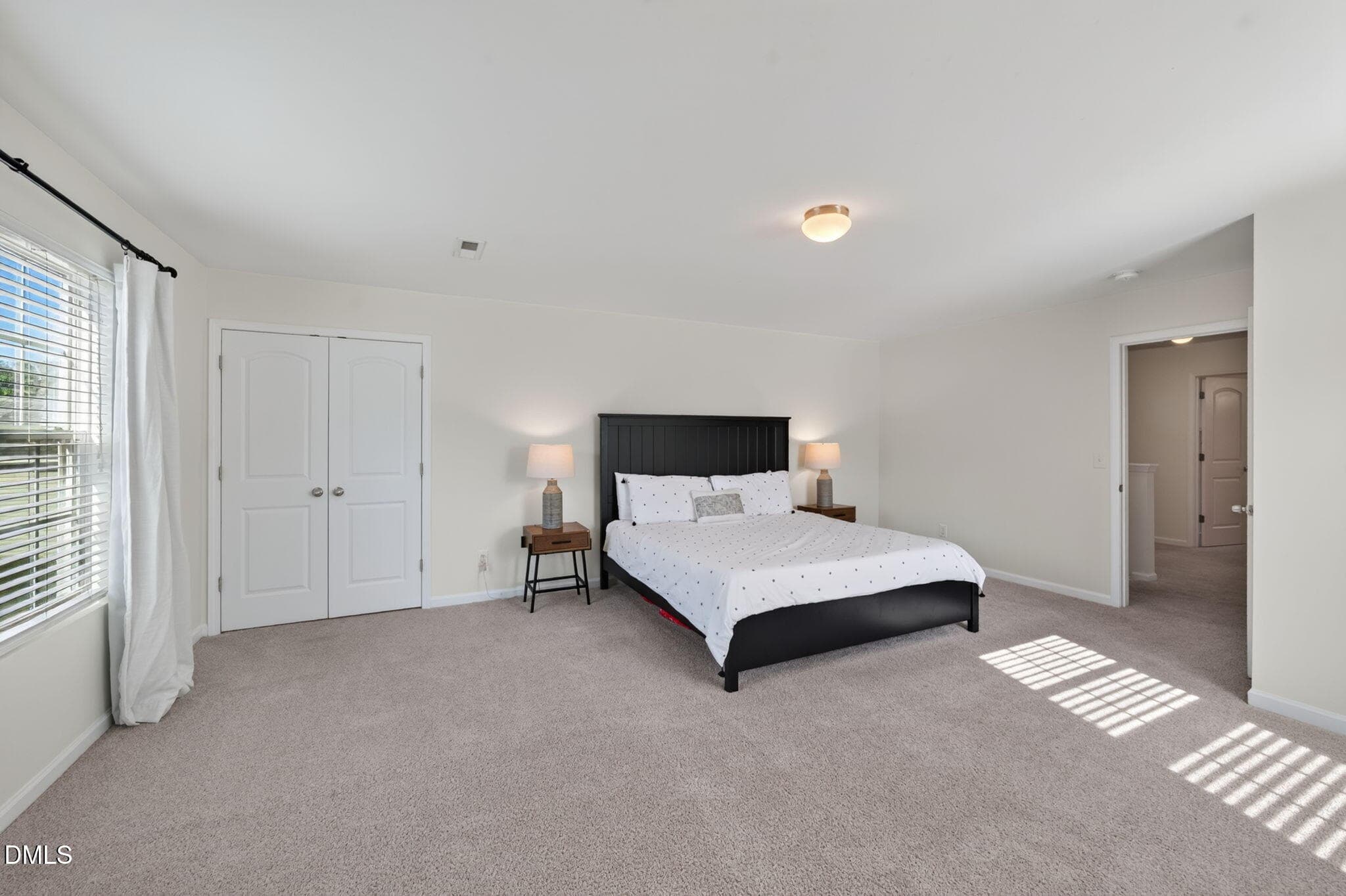 22-web-or-mls-P1102140 - 2718 Creek Bend Court, Graham, NC 27253, Graham