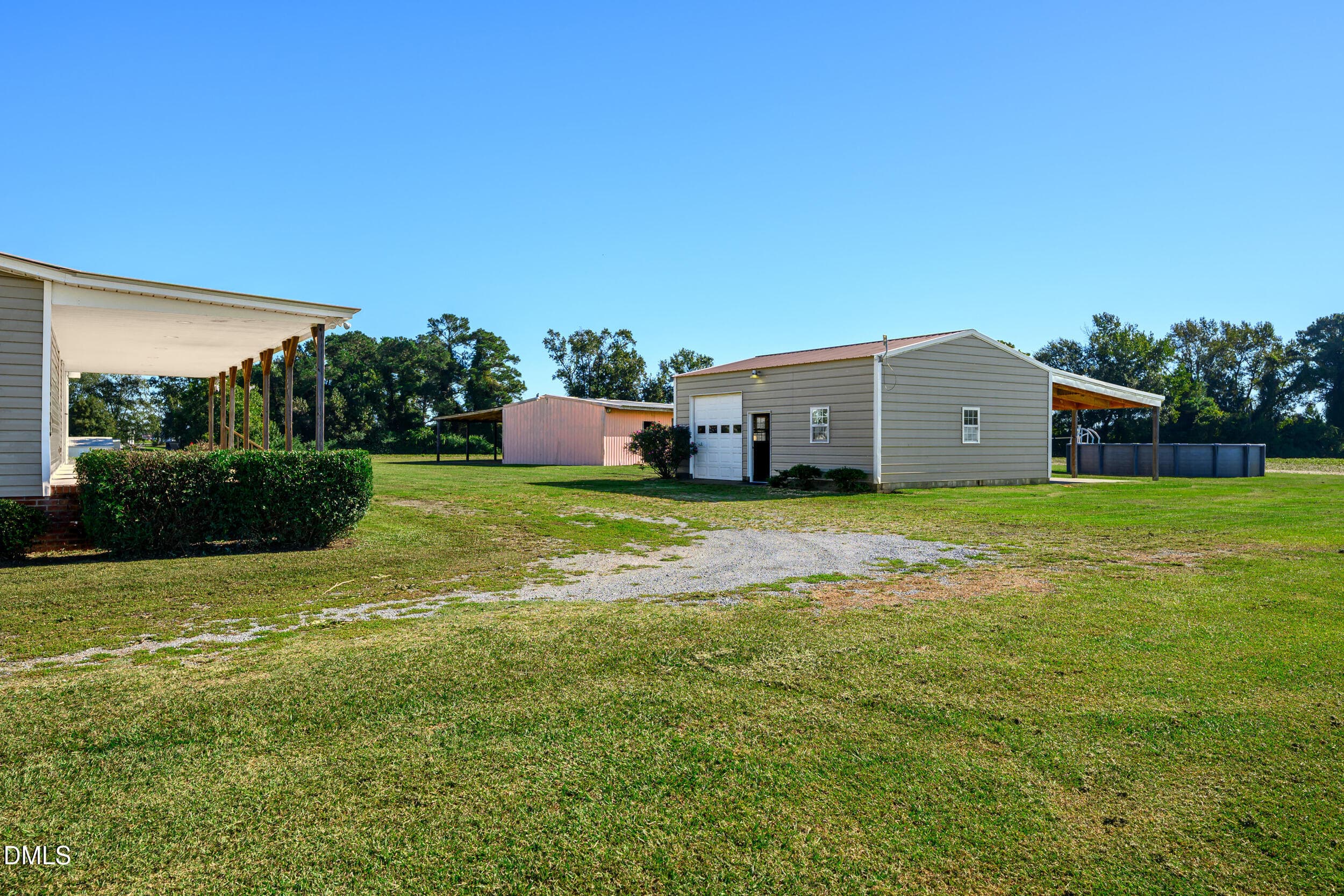 24_23 -4144 suttontown rd, exterior - 4144 Suttontown Road, Faison, NC 28341