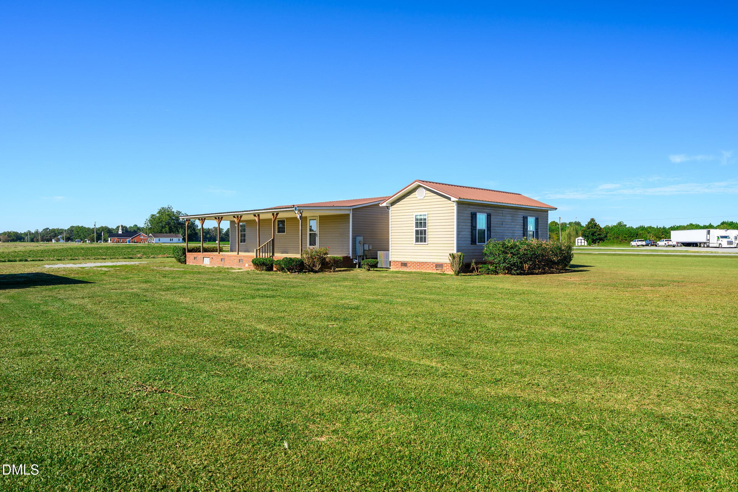 26_25 -4144 suttontown rd, exterior - 4144 Suttontown Road, Faison, NC 28341