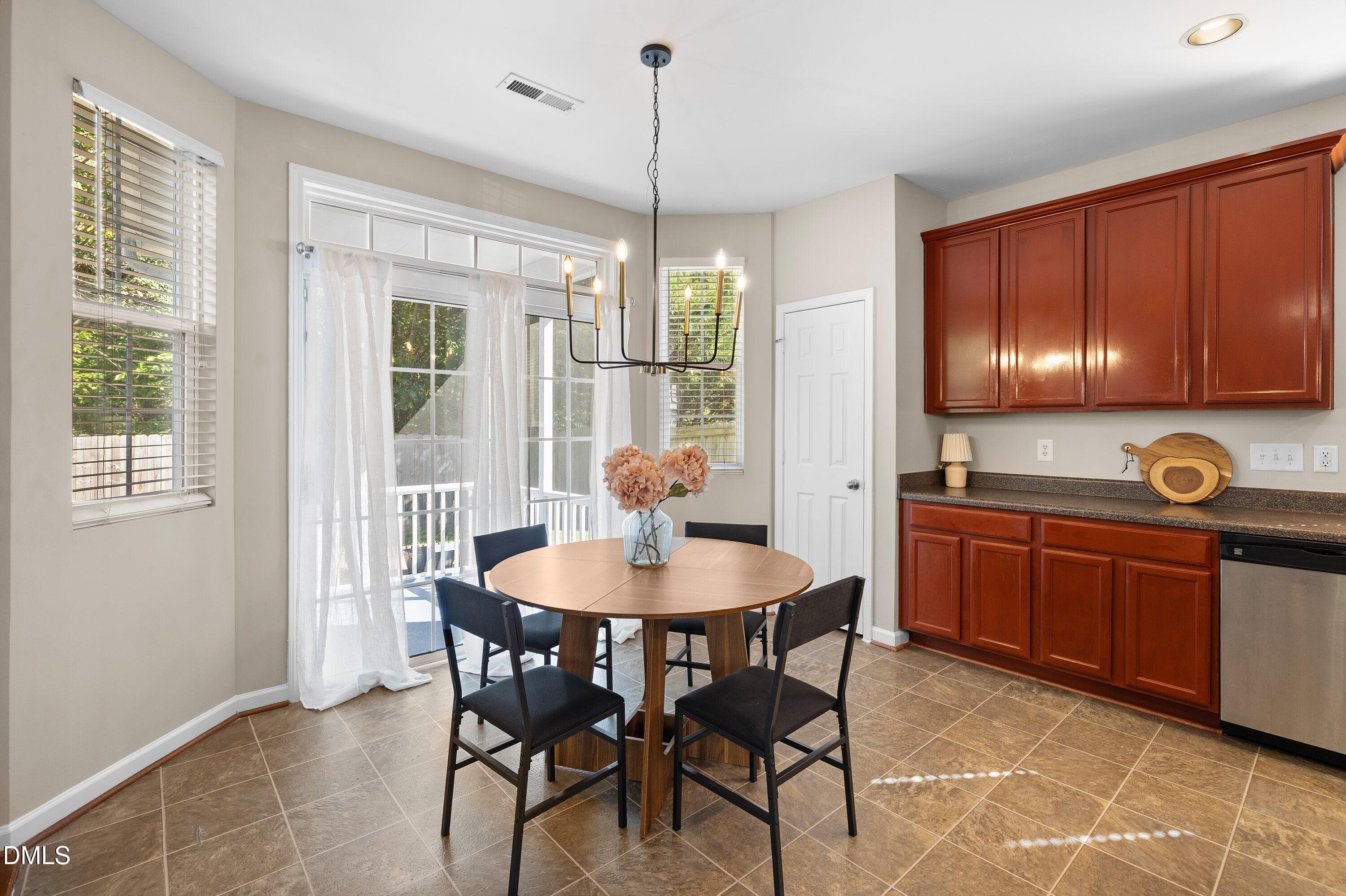 Breakfast nook - 306 Knightwood Drive, Durham, NC 27703