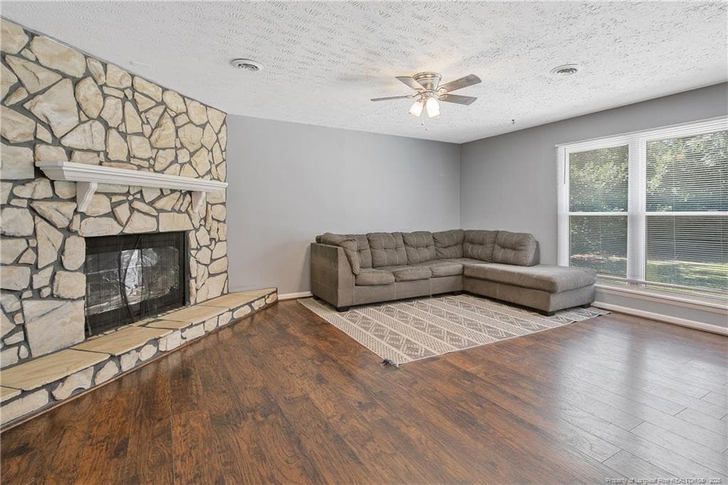 Photo 7 - 2226 Kingsberry Lane, Fayetteville, NC 28304, Fayetteville