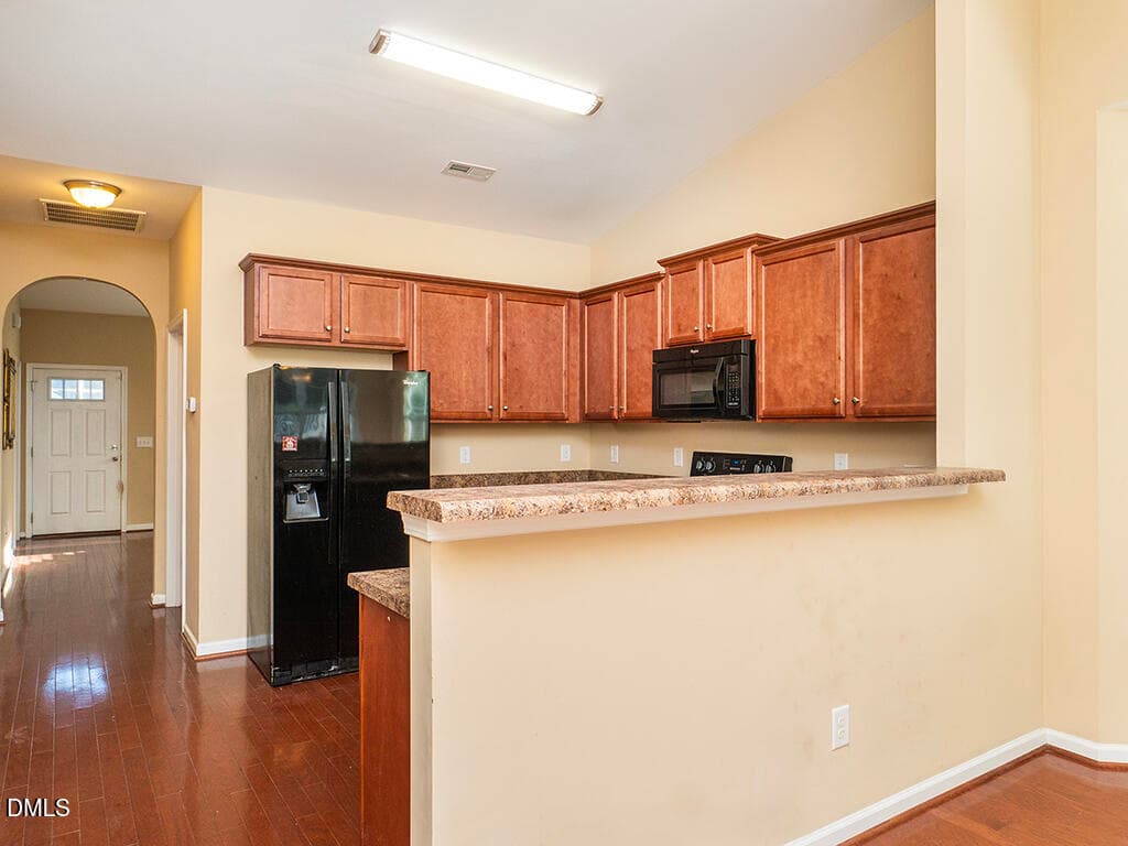 14 1163_KelsoLn Kitchen6_MLS - 1163 Kelso Lane, Burlington, NC 27215, Burlington