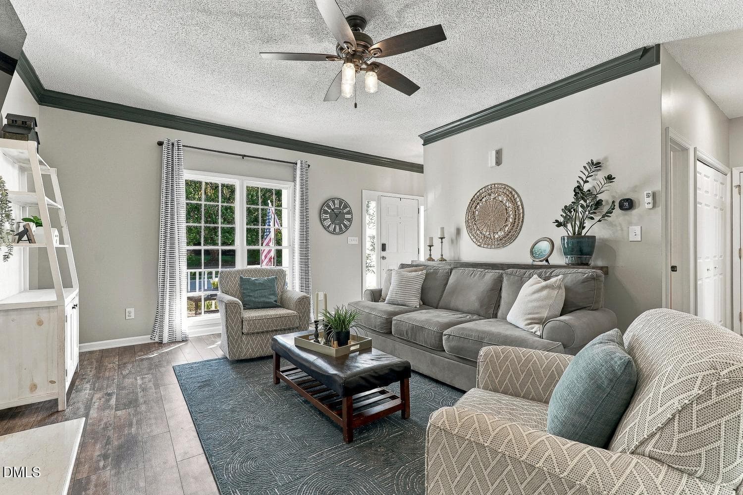 009-024-Family Room-1500x1000 - 9004 Erinsbrook Drive, Raleigh, NC 27617, Raleigh