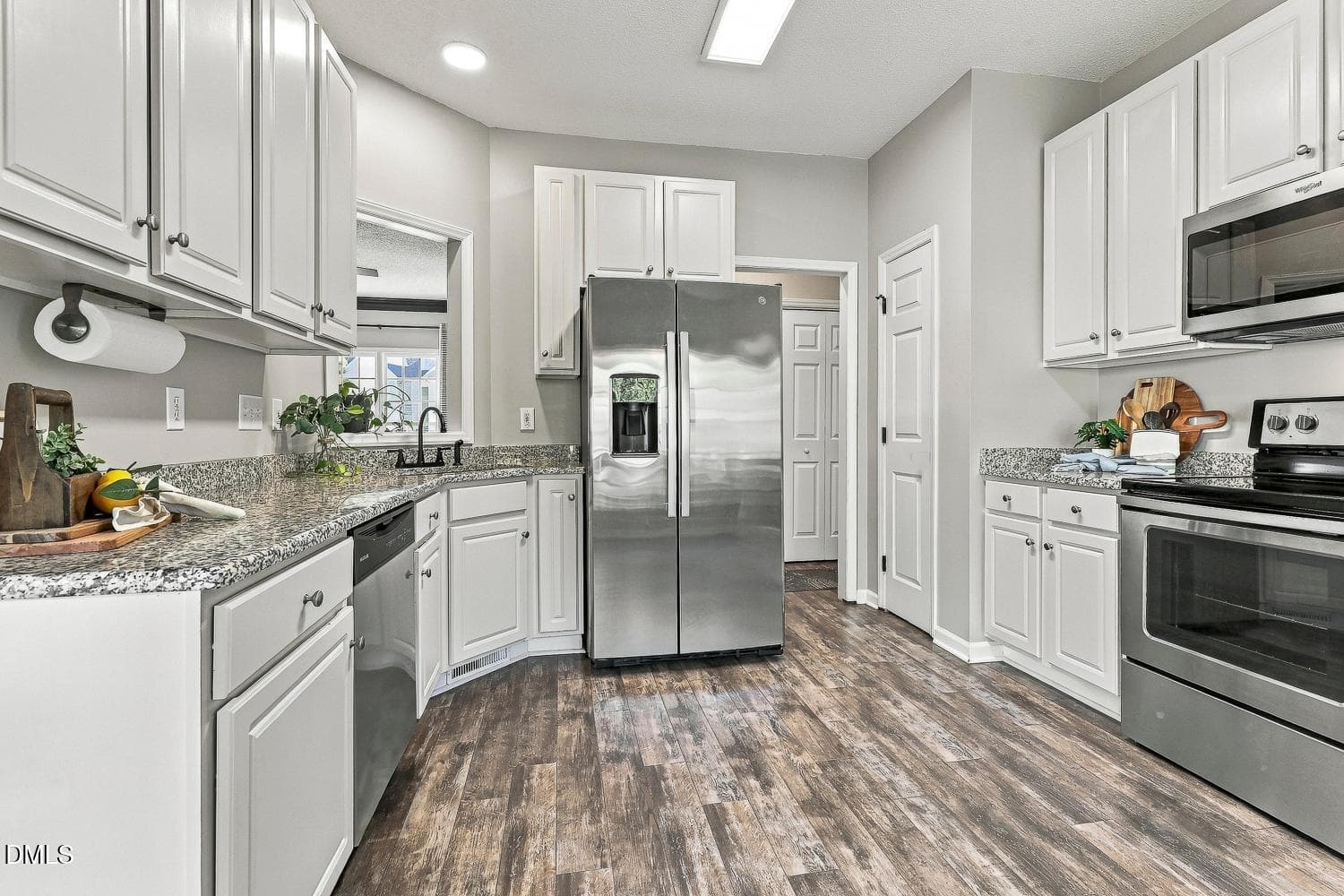 020-048-Kitchen-1500x1000 - 9004 Erinsbrook Drive, Raleigh, NC 27617, Raleigh