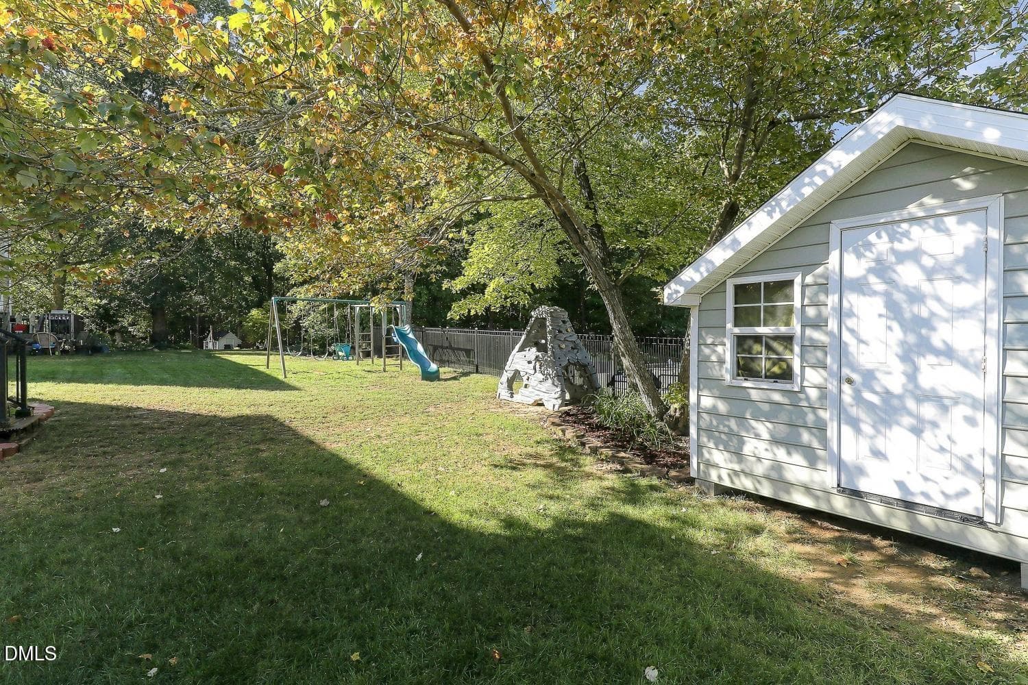 054-011-Back Yard-1500x1000 - 9004 Erinsbrook Drive, Raleigh, NC 27617, Raleigh