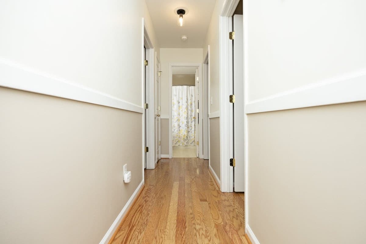 17HardwoodHallway.jpg - 12 Calaveras Court, Durham, NC 27713