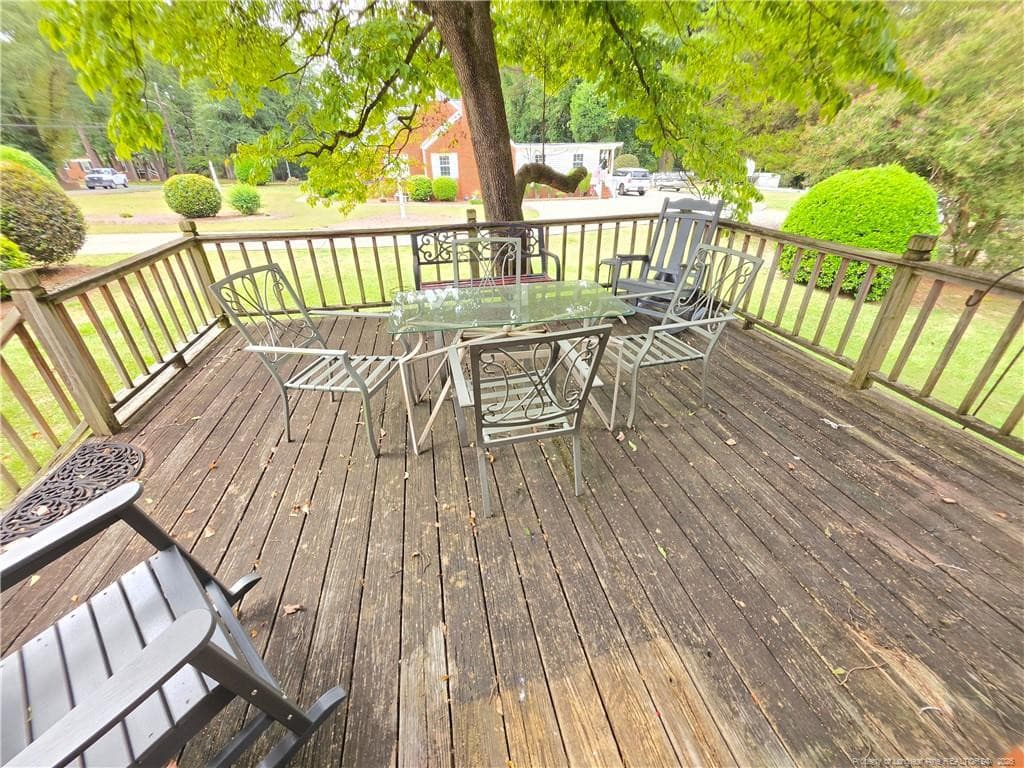 Photo 7 - 705 Peterson Street, Clinton, NC 28328