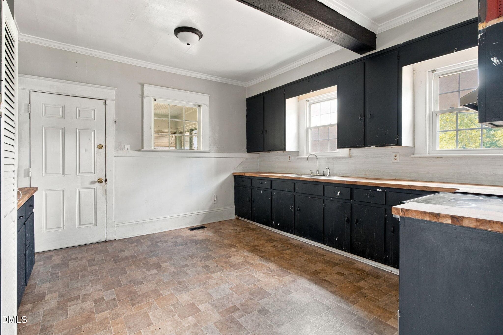 27-web-or-mls-DSC08602 - 704 S Tillery Street, Rocky Mount, NC 27803, Rocky Mount