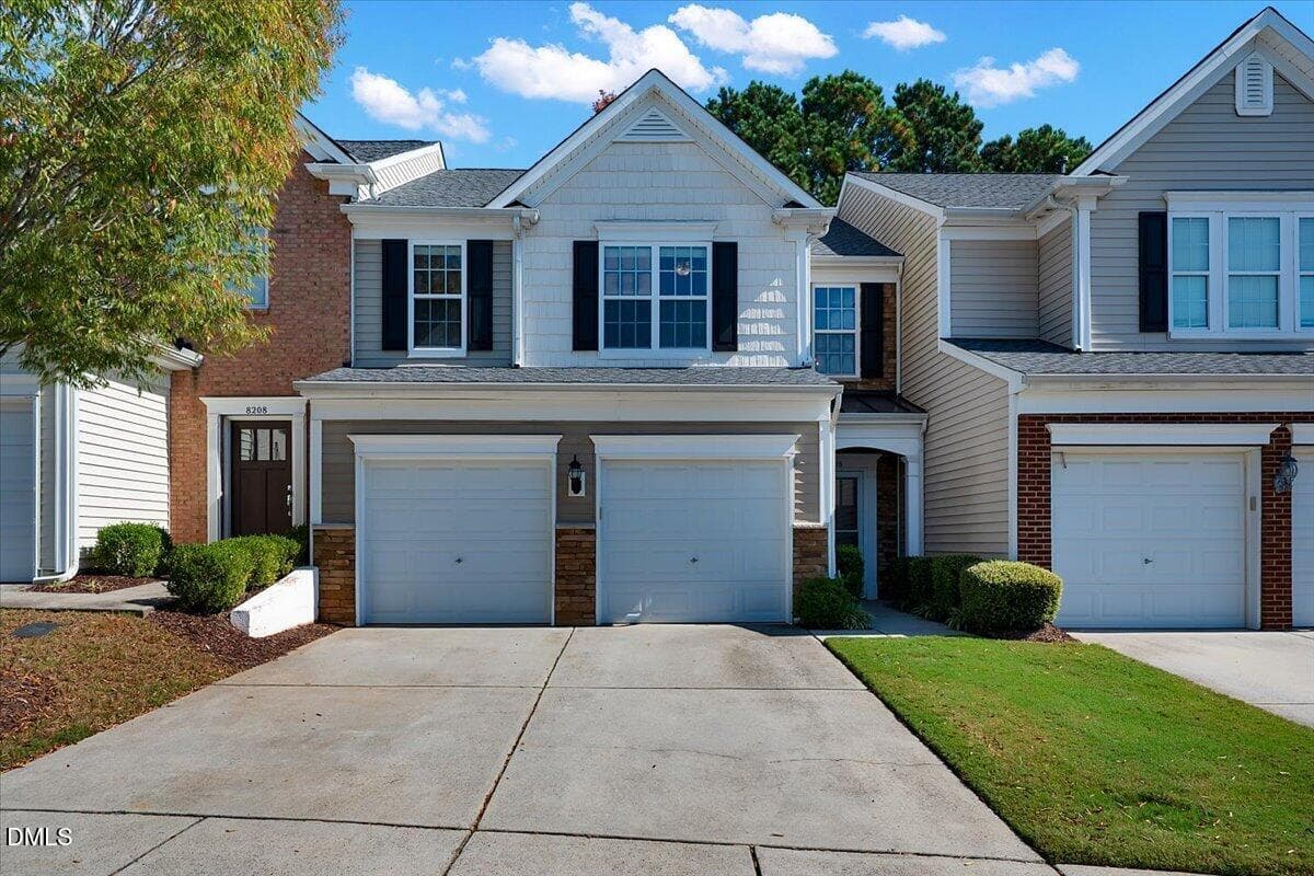 8206 Pilots View Drive, Raleigh, NC 27617