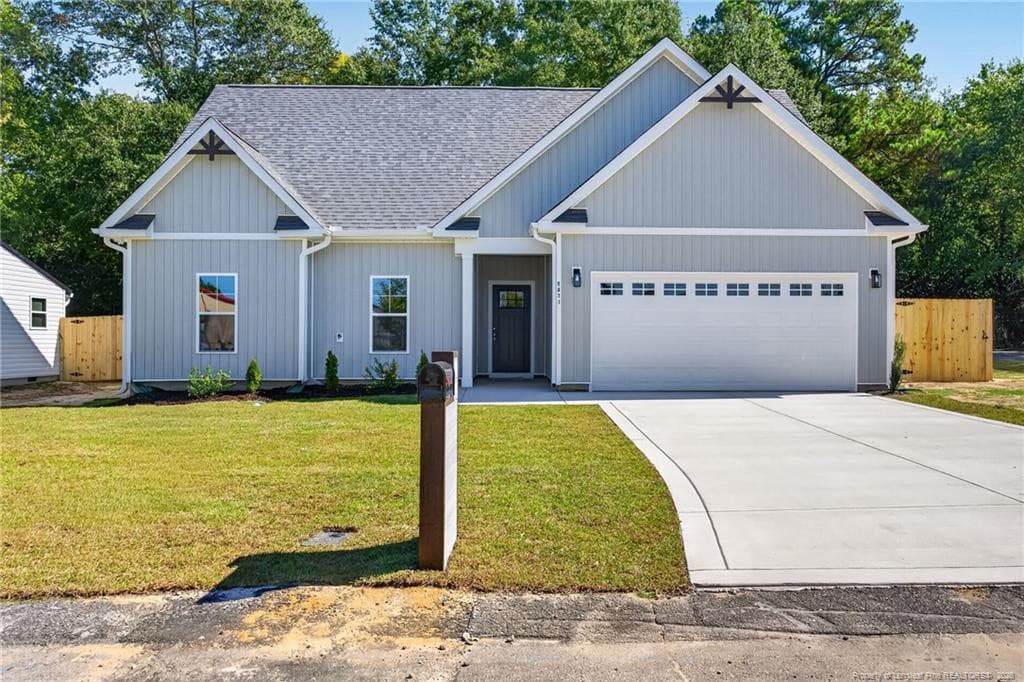 5671 Wiggins Drive, Fayetteville, NC 28306
