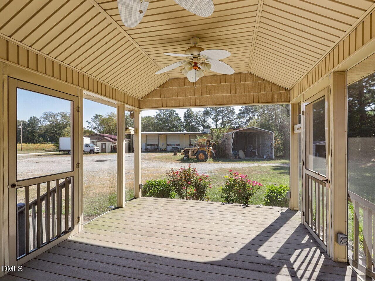 028-1280x960-screen-porch - 389 Turnage Barefoot Lane, Dunn, NC 28334, Dunn