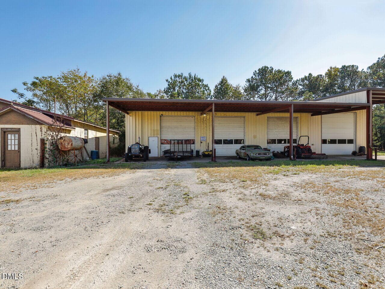 036-1280x960-shops - 389 Turnage Barefoot Lane, Dunn, NC 28334, Dunn