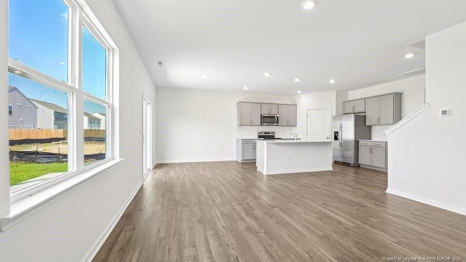 FAMIILY ROOM - 318 Meade Drive, Raeford, NC 28376, Raeford