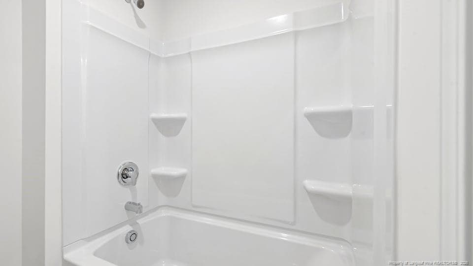 2ND FLOOR HALL BATH - 318 Meade Drive, Raeford, NC 28376, Raeford