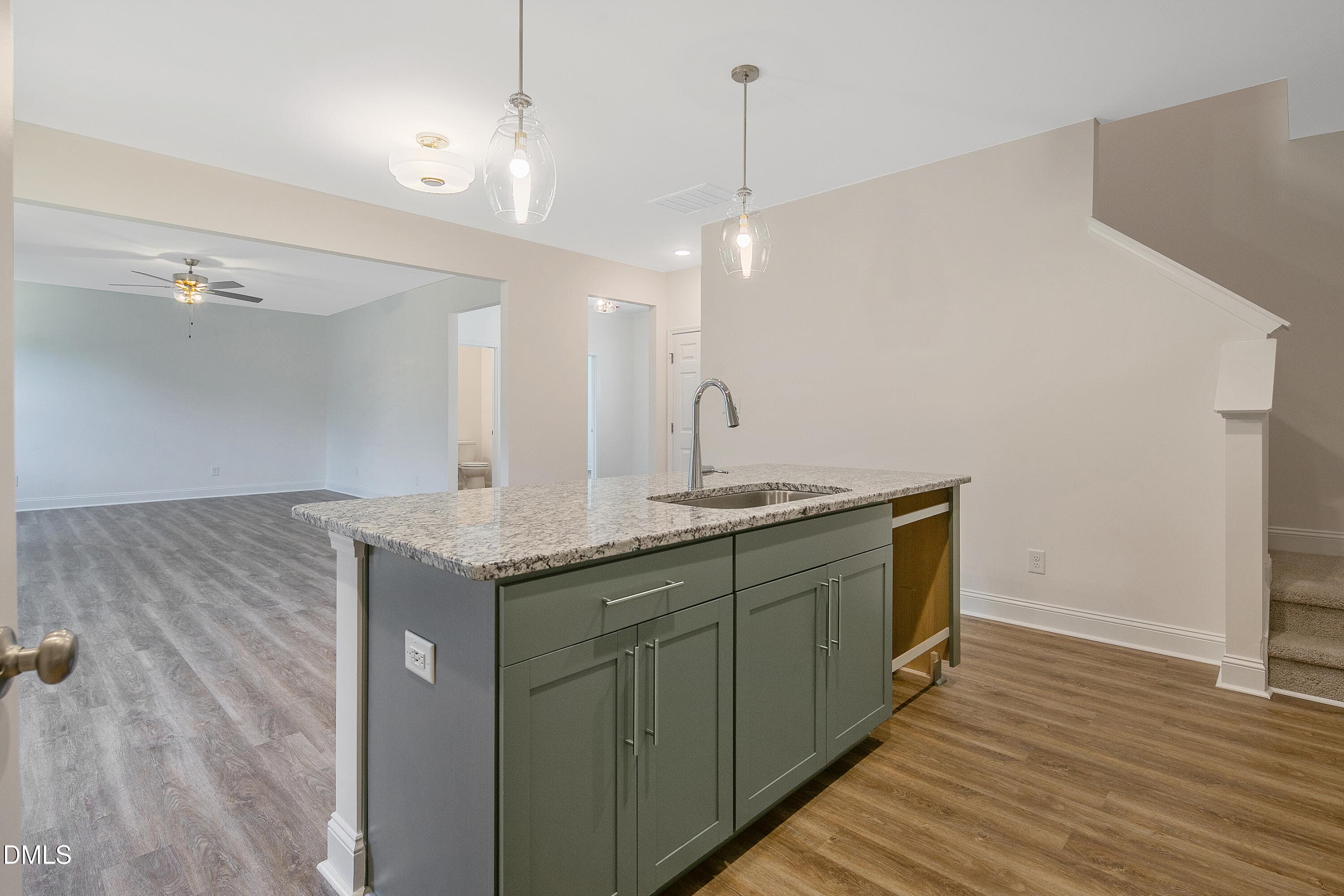 25-315OneTreeHillSanford - 315 One Tree Hill, Sanford, NC 27330, Sanford