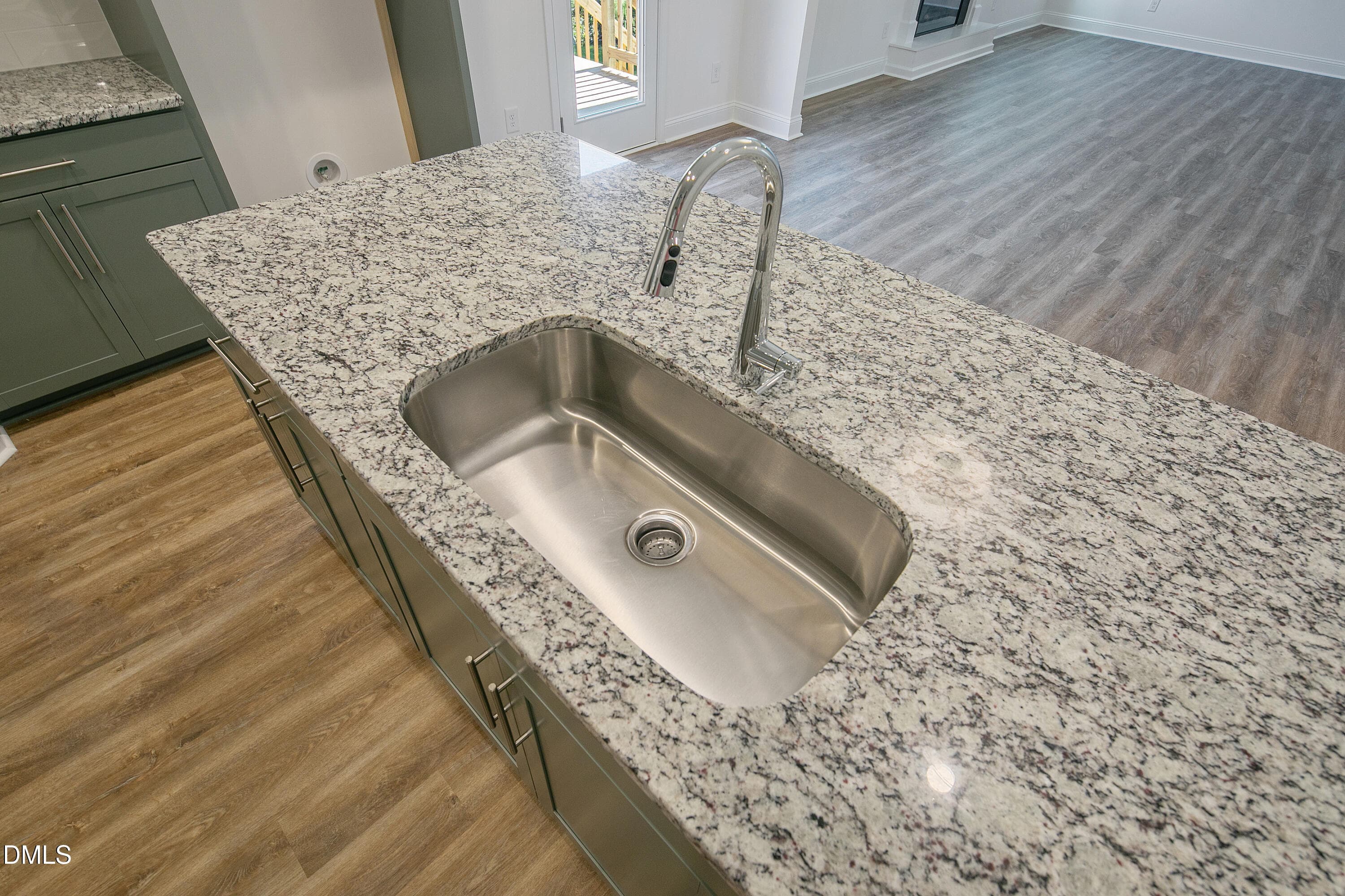 26-315OneTreeHillSanford - 315 One Tree Hill, Sanford, NC 27330, Sanford