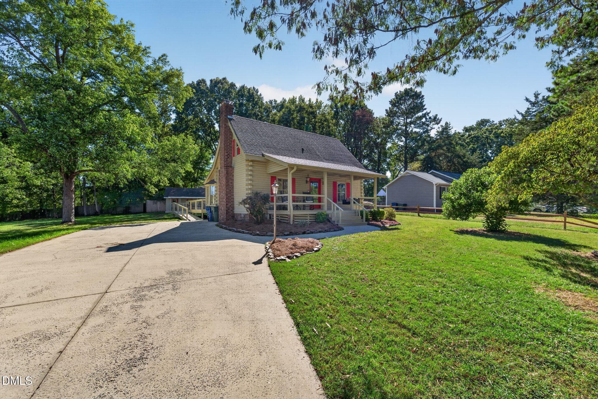 41-web-or-mls-P1091469 (2) - 515 Ivey Road, Graham, NC 27253