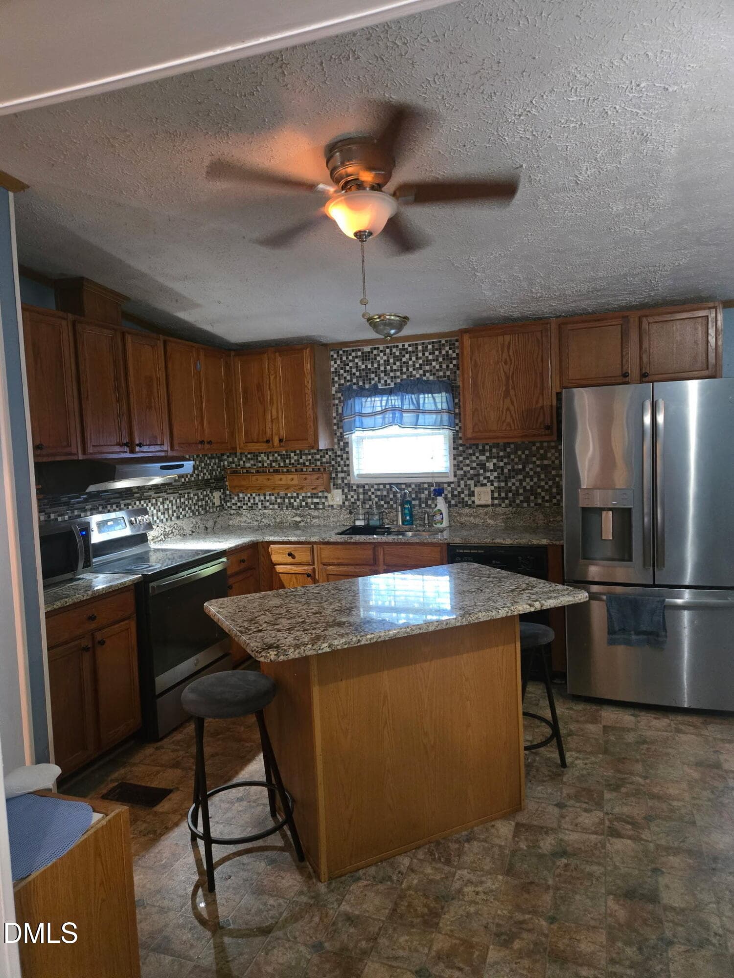 Spacious eat in kitchen - 397 Manson-axtell Road, Norlina, NC 27563