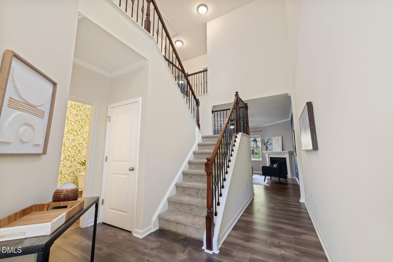 Two-story entryway - 2091 Tanners Mill Drive, Durham, NC 27703