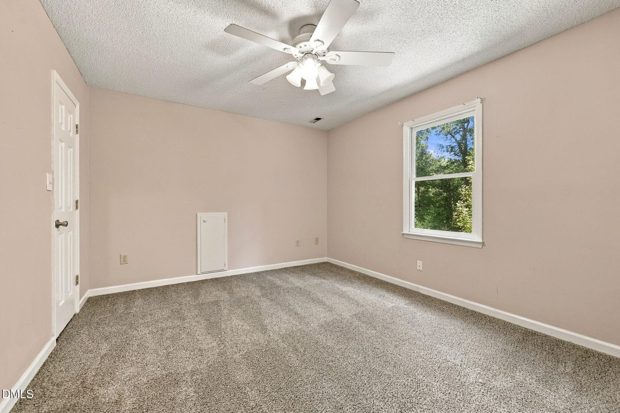 60-web-or-mls-IMG_3445 - 2975 Canter Drive, Hillsborough, NC 27278, Hillsborough