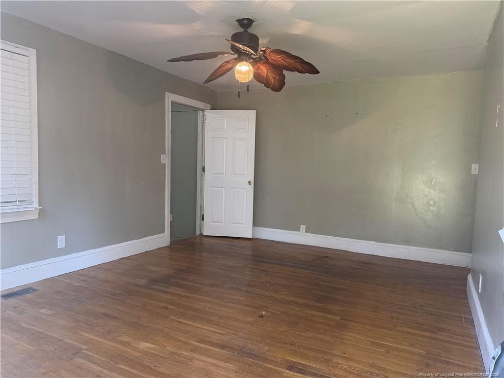 Photo 4 - 116 N Wright Street, Raeford, NC 28376