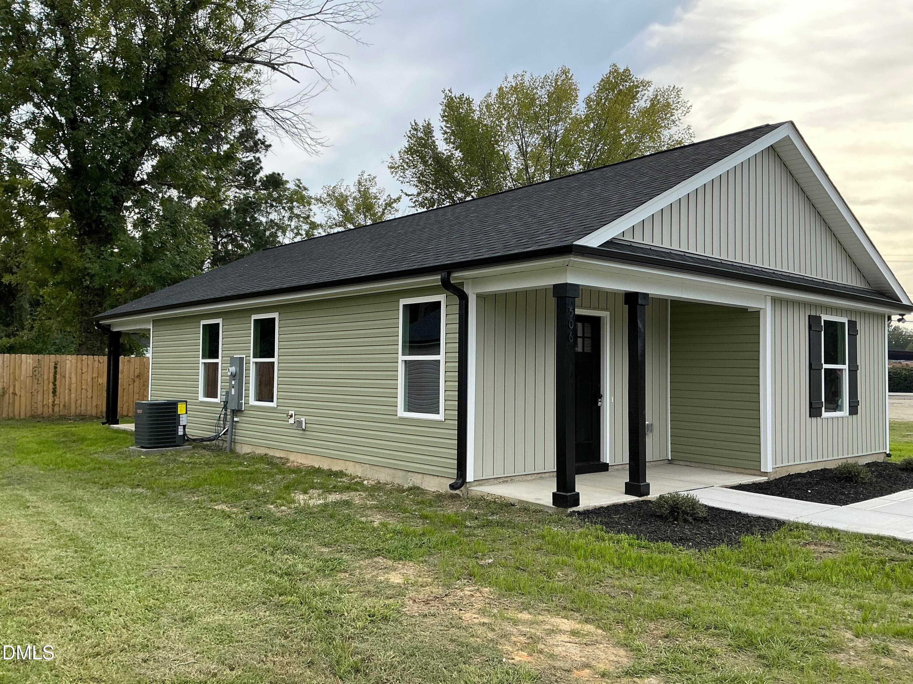 Front House - 506 Crump Street, Smithfield, NC 27577, Smithfield