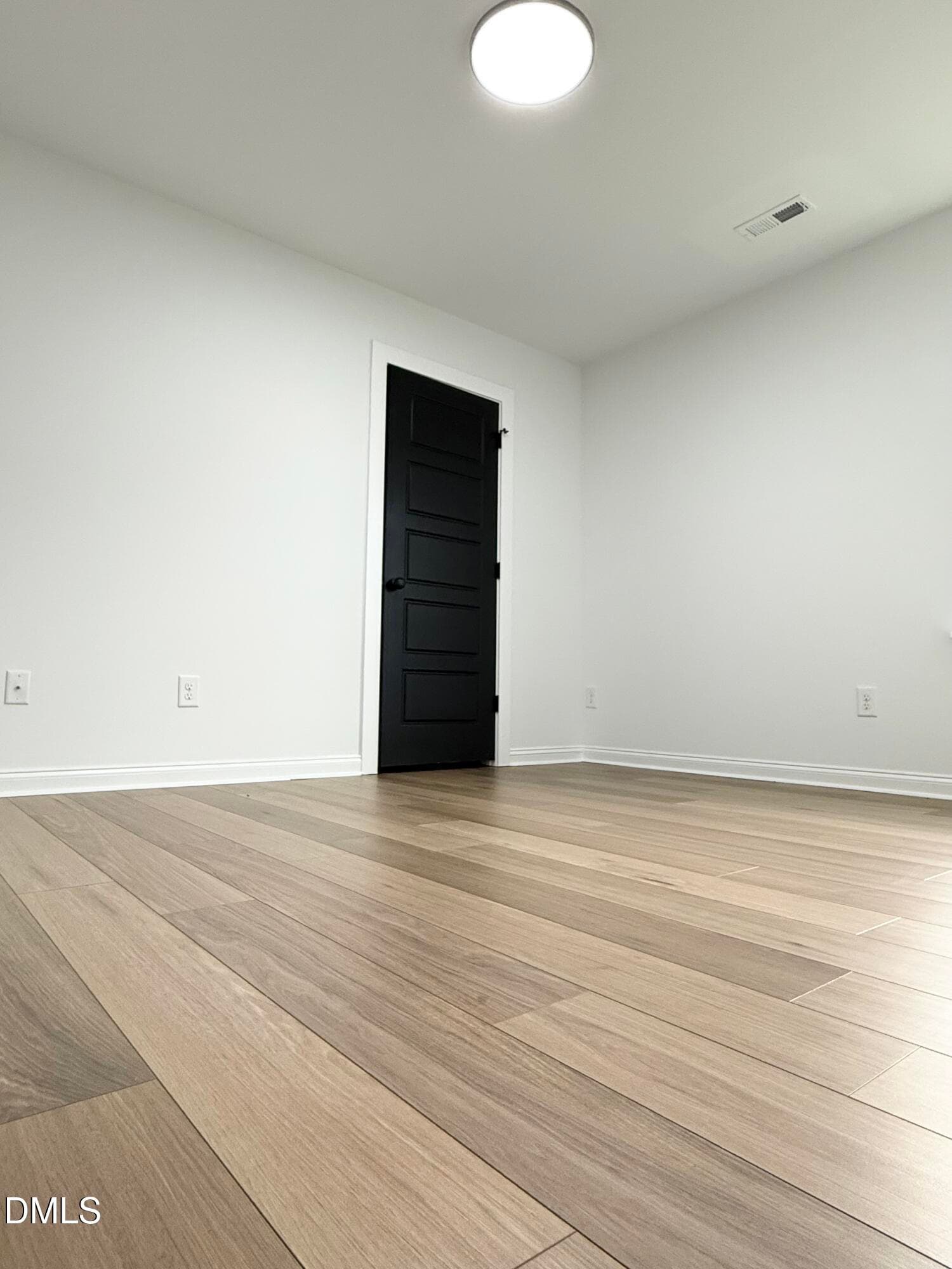 3rd Room - 506 Crump Street, Smithfield, NC 27577, Smithfield