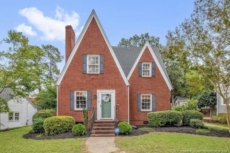406 Rollingwood Circle, Fayetteville, NC 28305